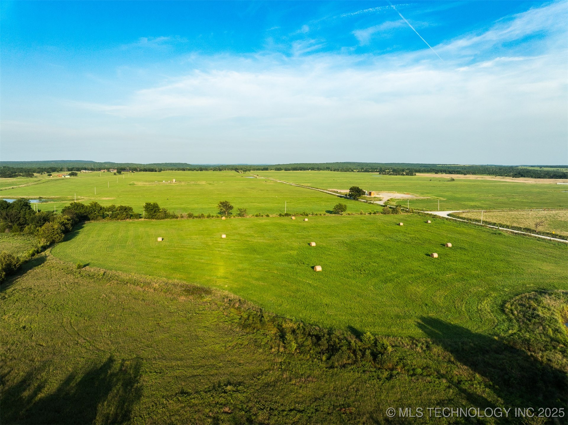 2 Bucklucksy Road Property Photo 3