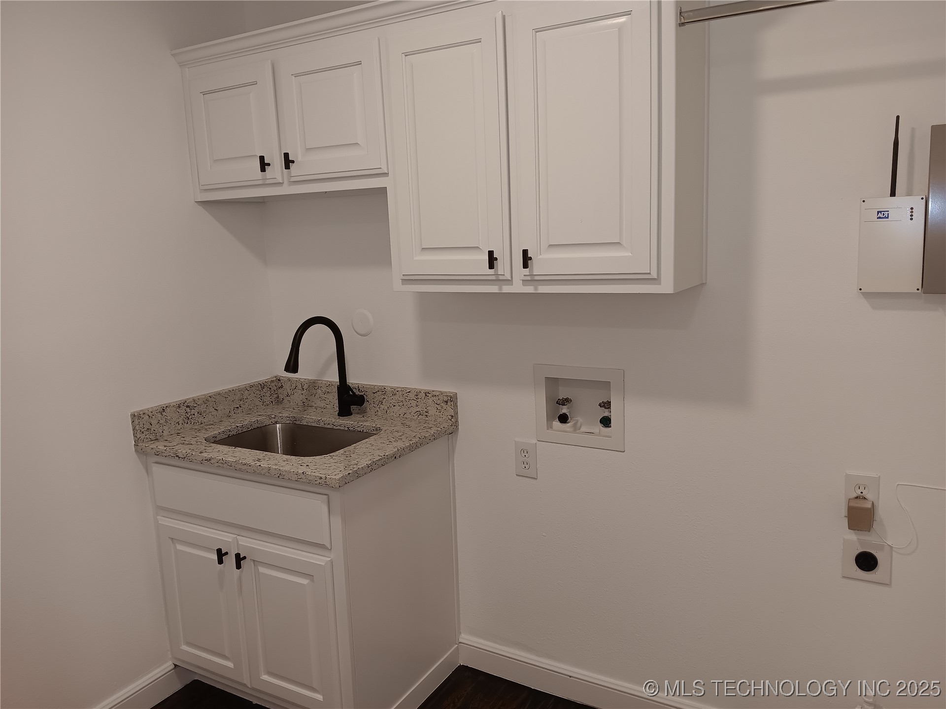 5770 W 41st Street Property Photo 25