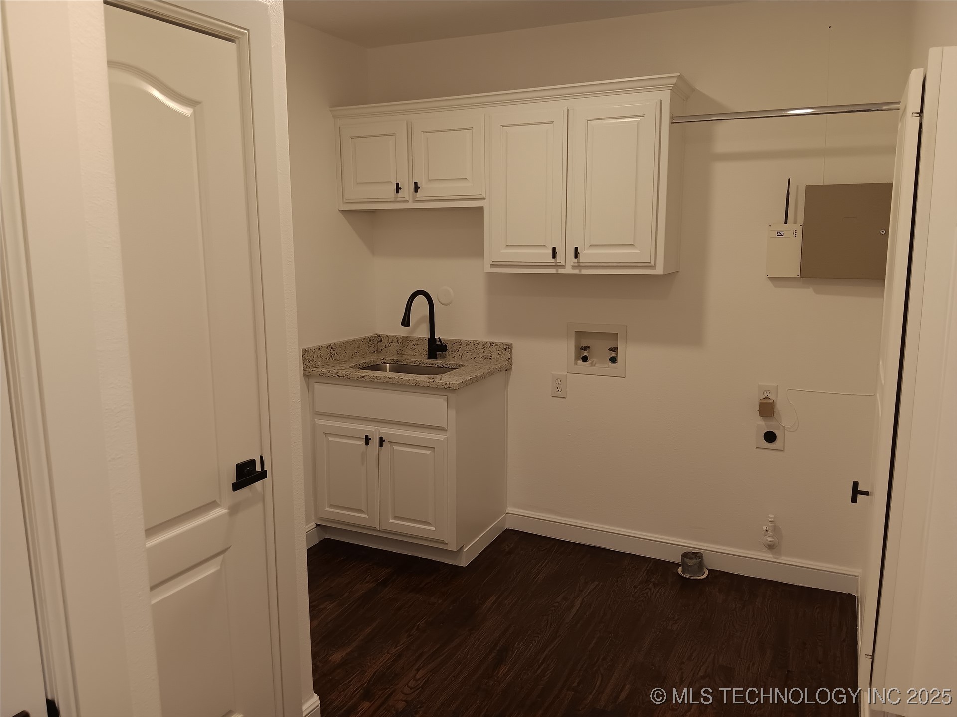 5770 W 41st Street Property Photo 26