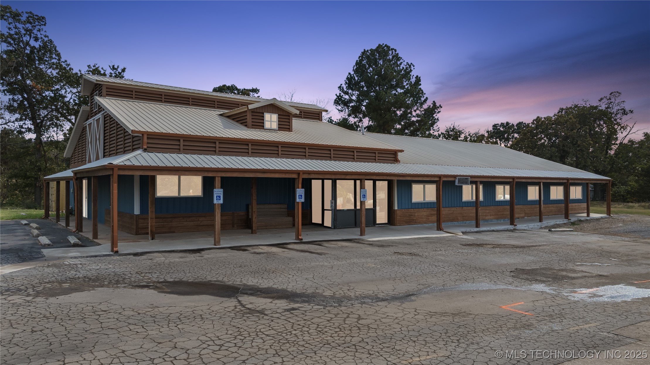 29301 Highway 82 Property Photo 1