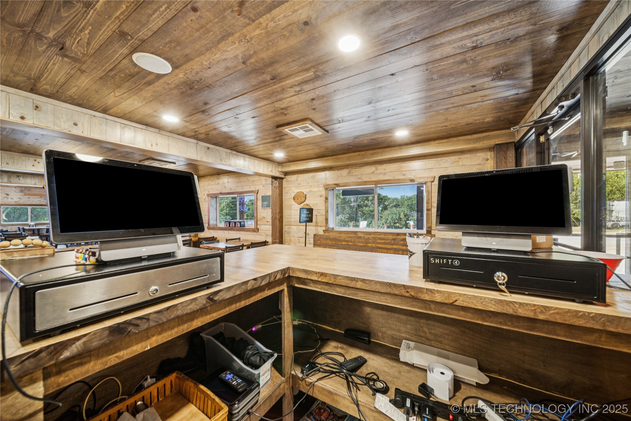 29301 Highway 82 Property Photo 11