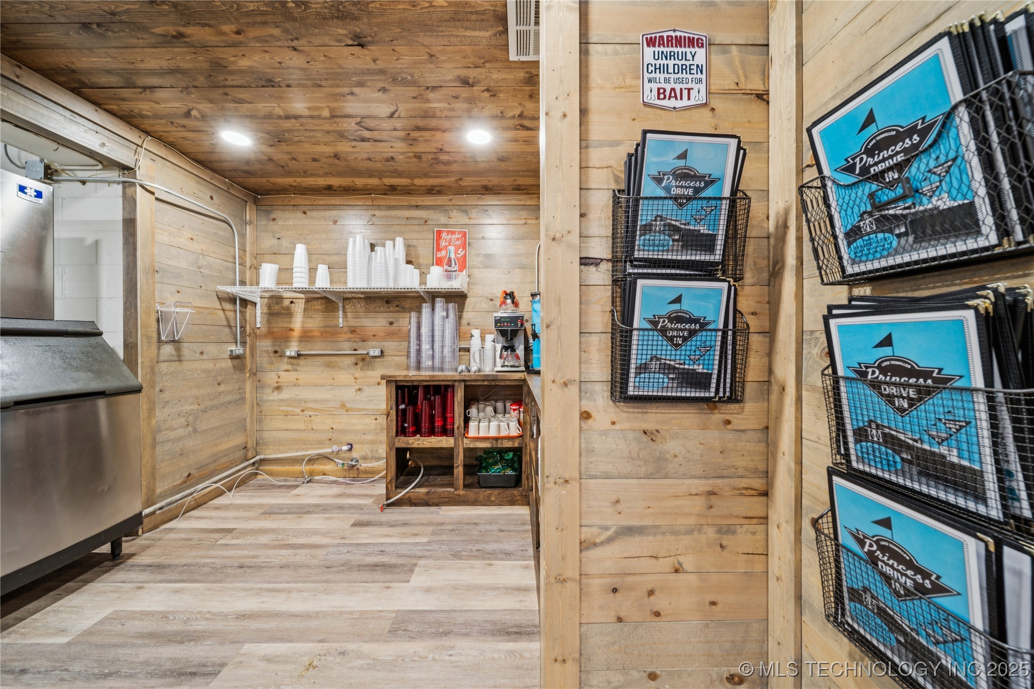 29301 Highway 82 Property Photo 22