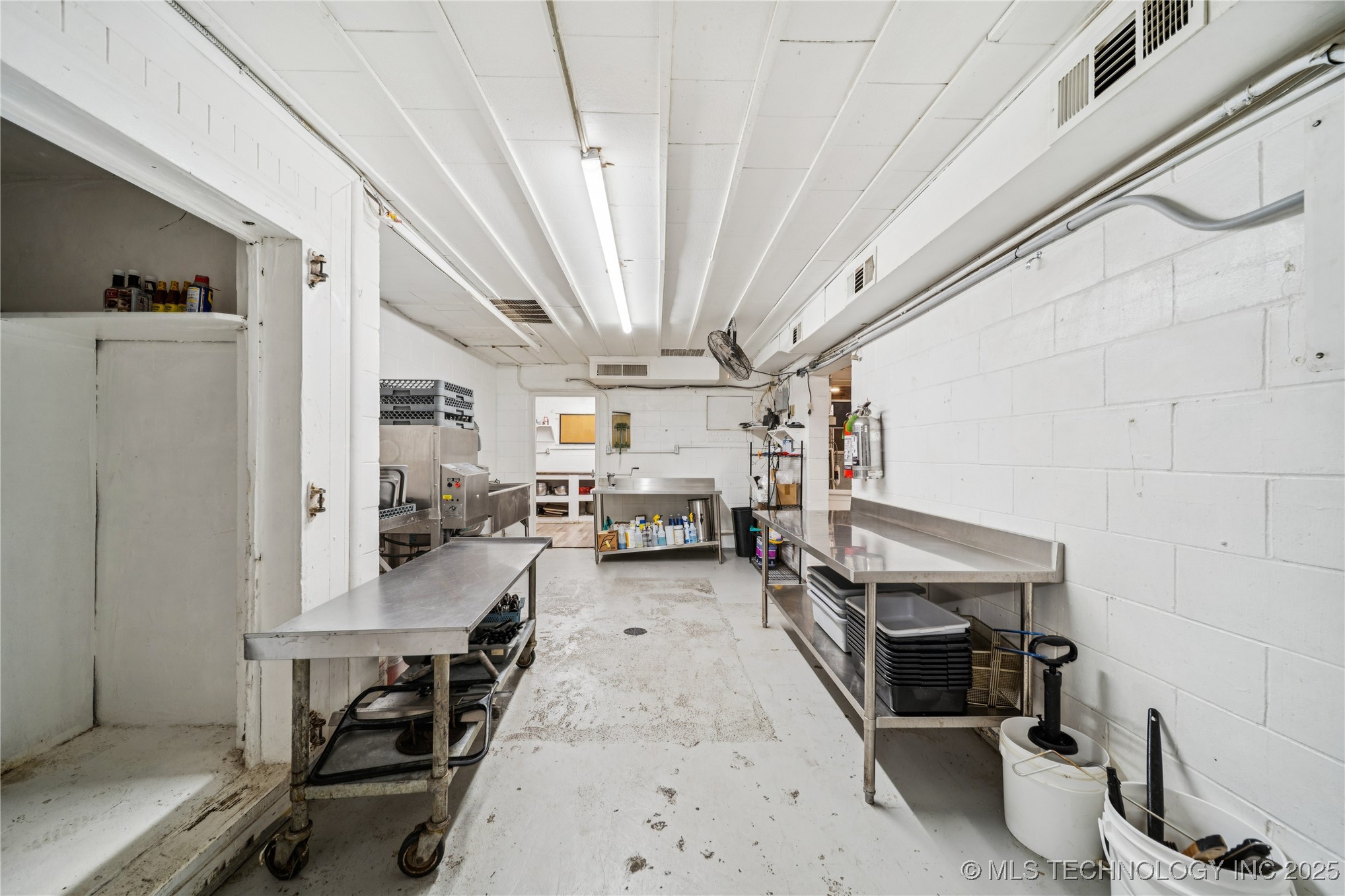 29301 Highway 82 Property Photo 31