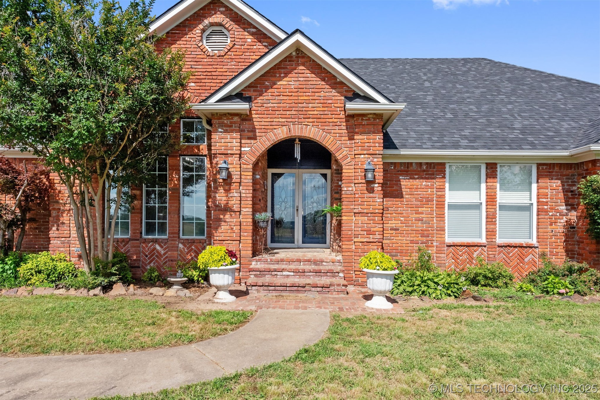 33922 S 4240 Road Property Photo 1