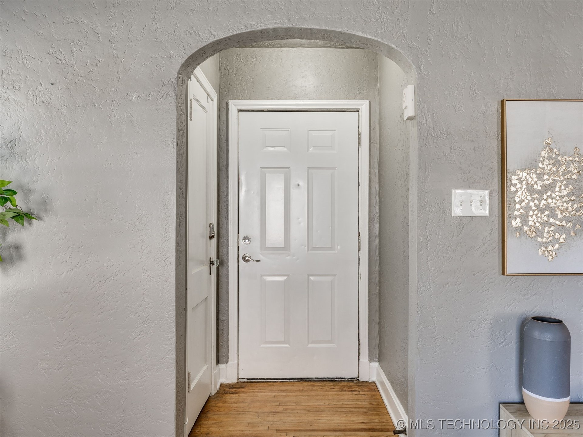 2432 N Boston Avenue Property Photo 6