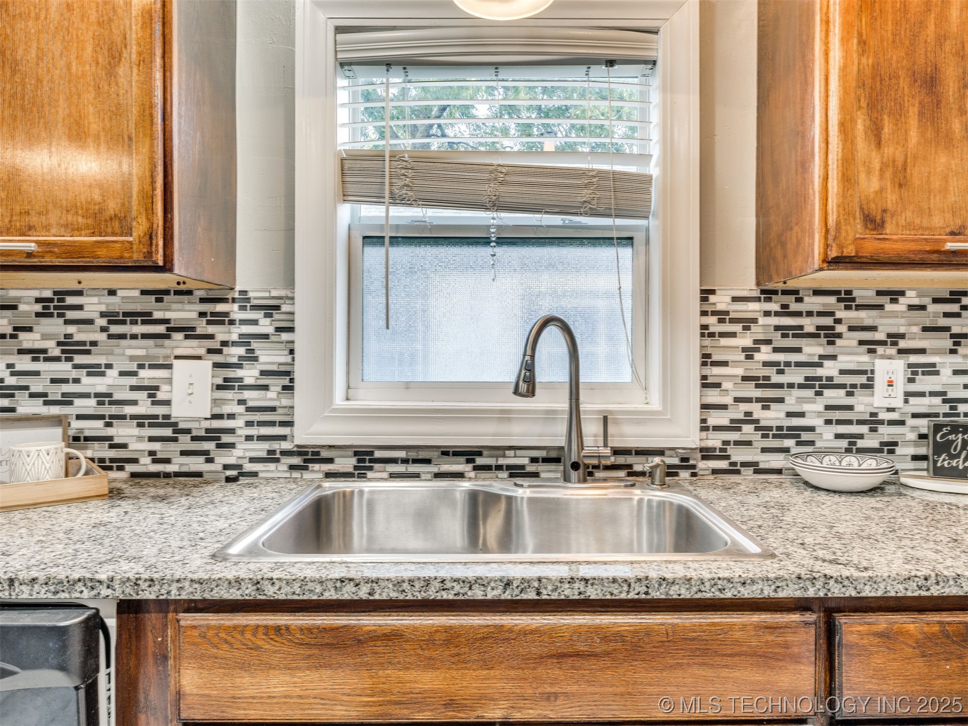 2432 N Boston Avenue Property Photo 22