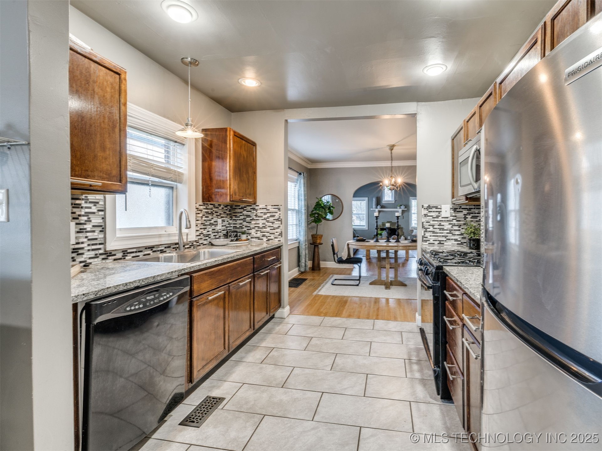 2432 N Boston Avenue Property Photo 25