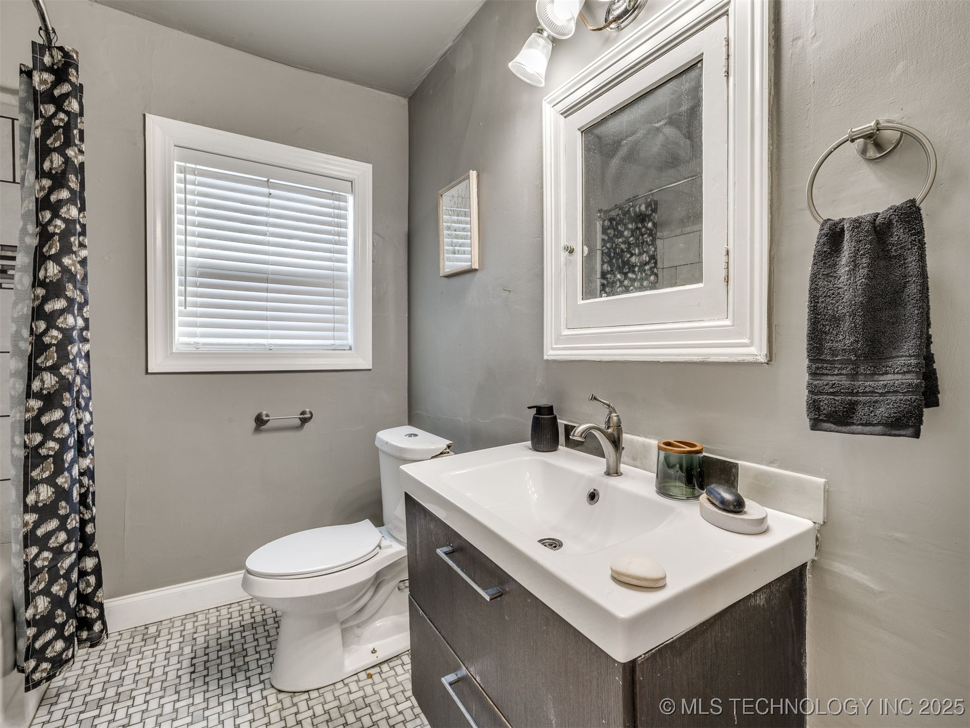 2432 N Boston Avenue Property Photo 31