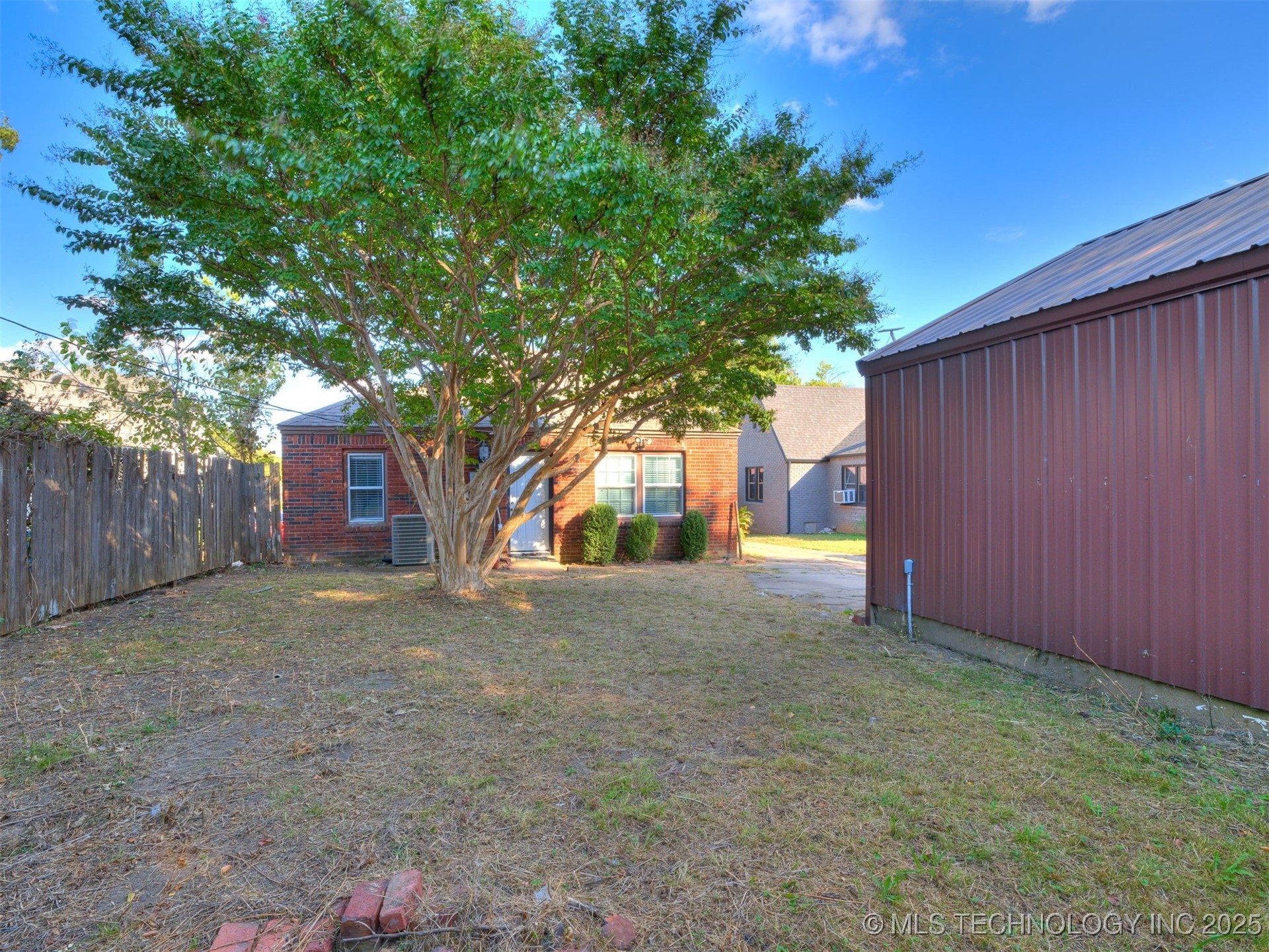 2432 N Boston Avenue Property Photo 38