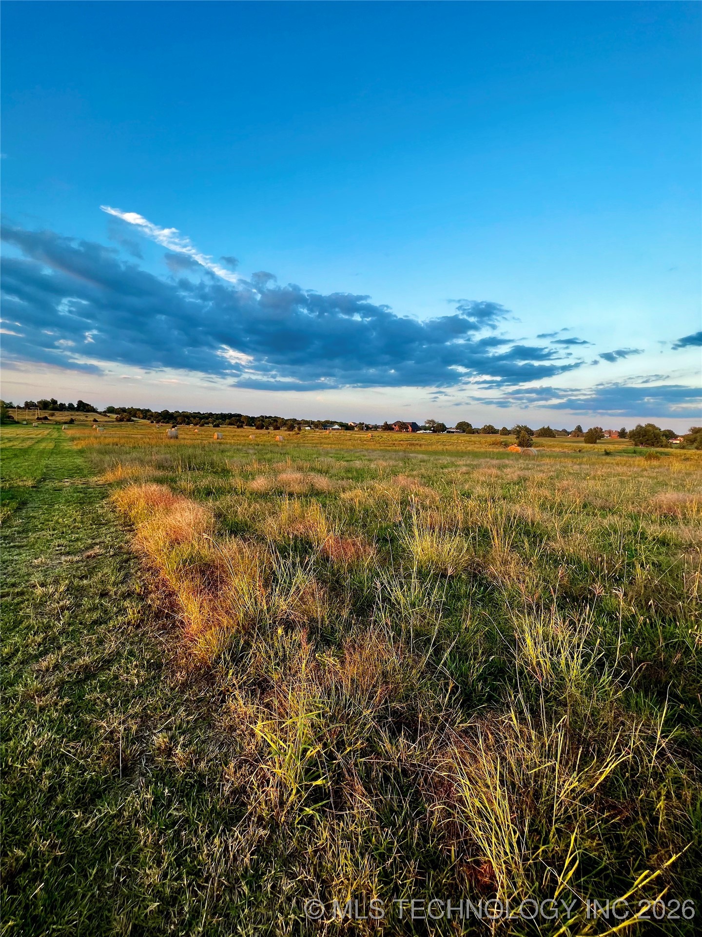 10 N 52nd West Avenue Property Photo 5