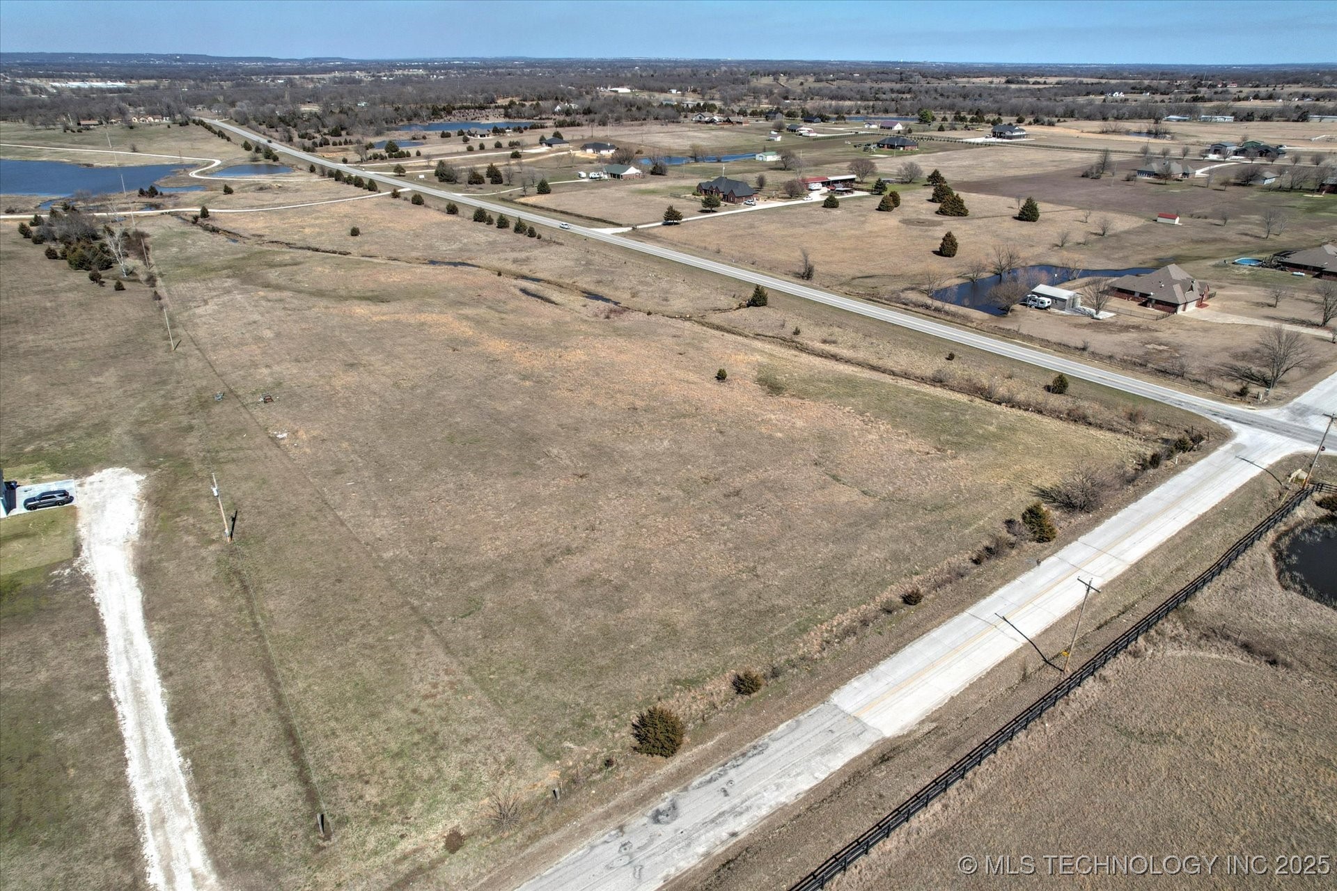 10 N 52nd West Avenue Property Photo 7