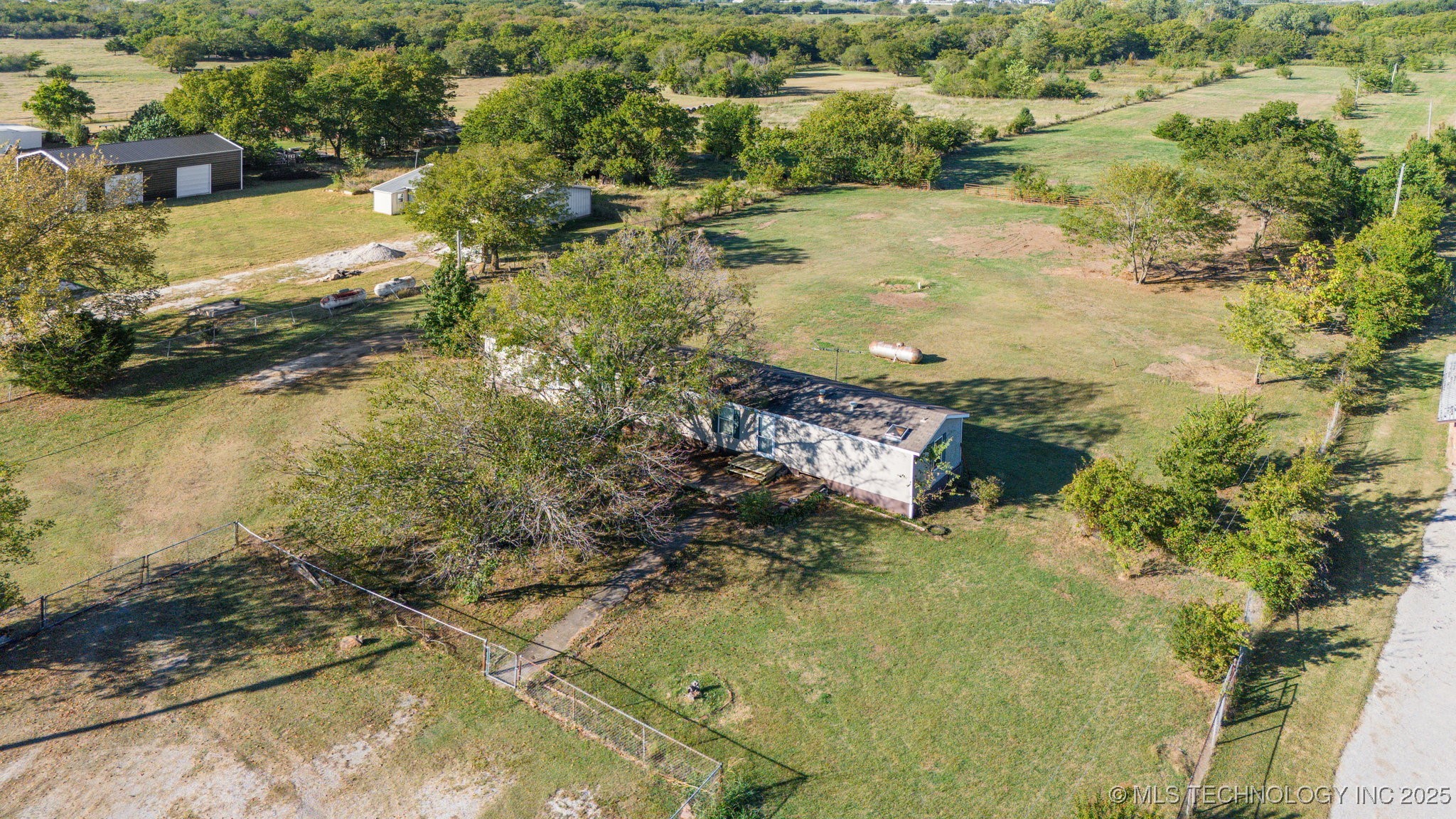 16508 S Yale Avenue Property Photo 16