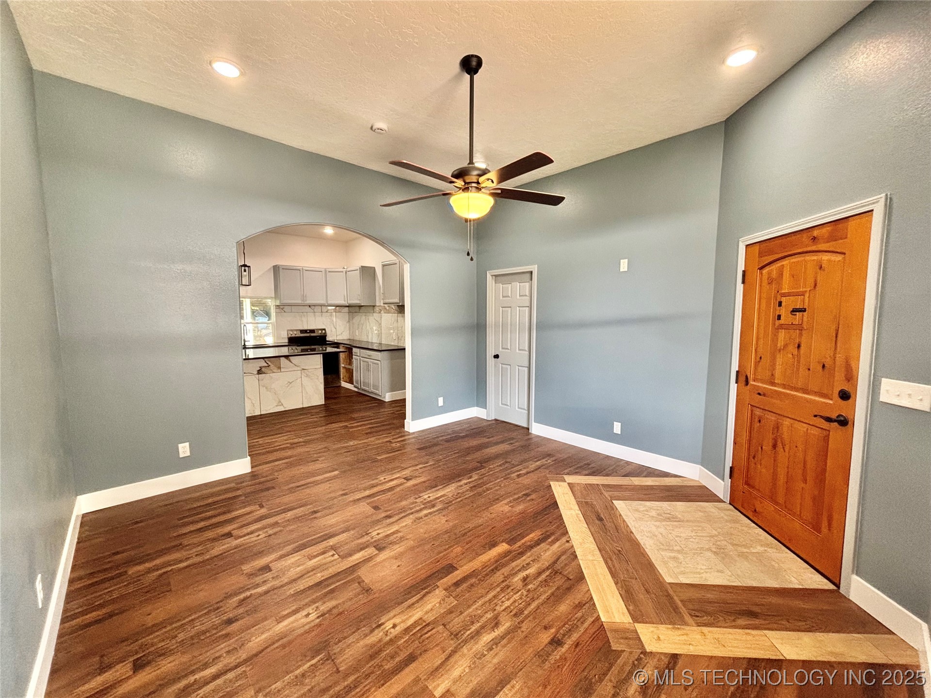 609 N C Street Property Photo 4