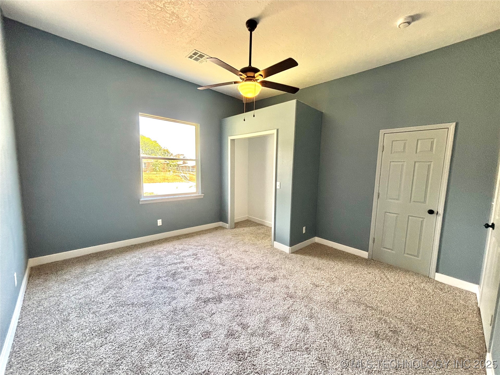 609 N C Street Property Photo 14