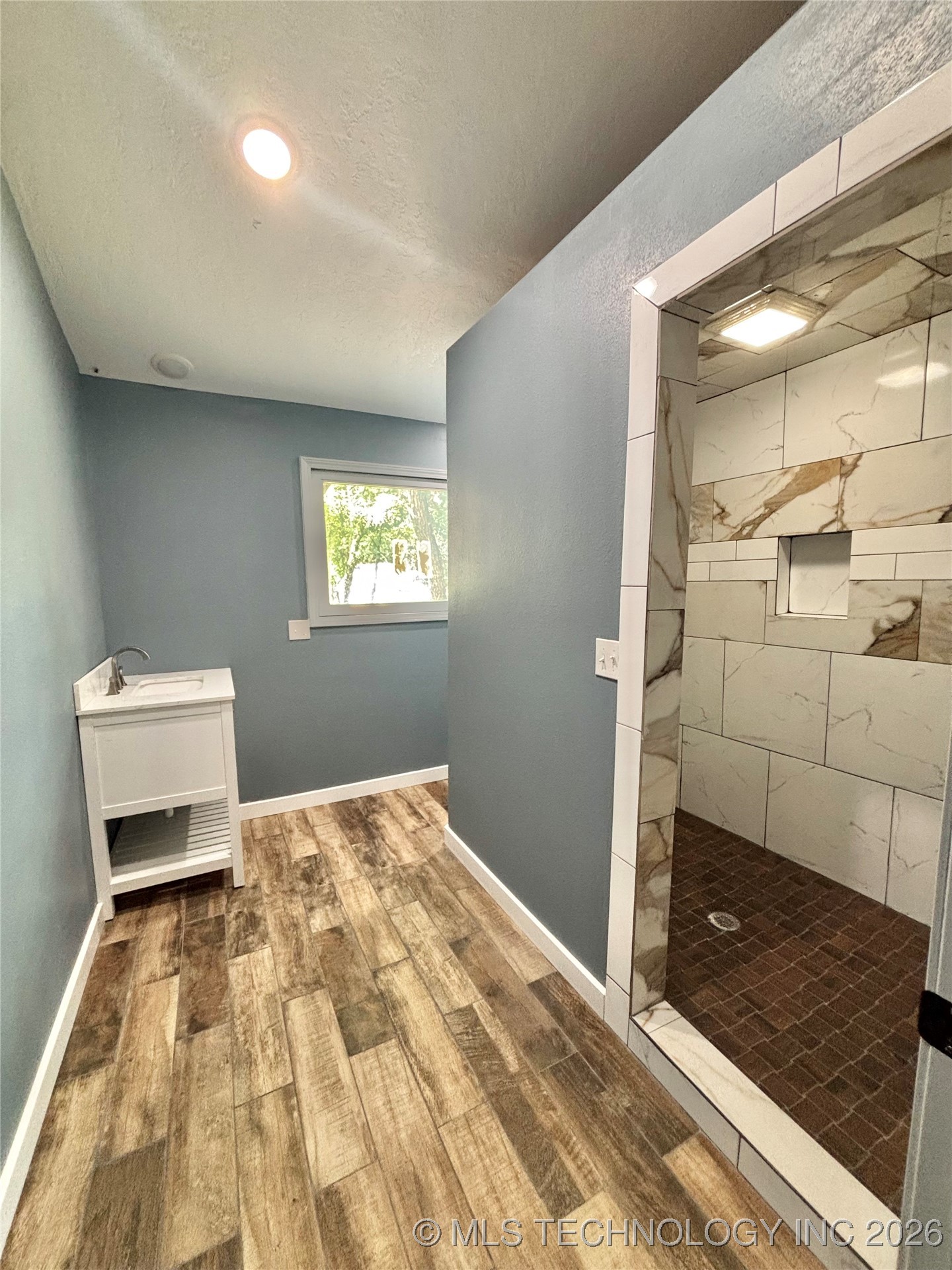 609 N C Street Property Photo 18