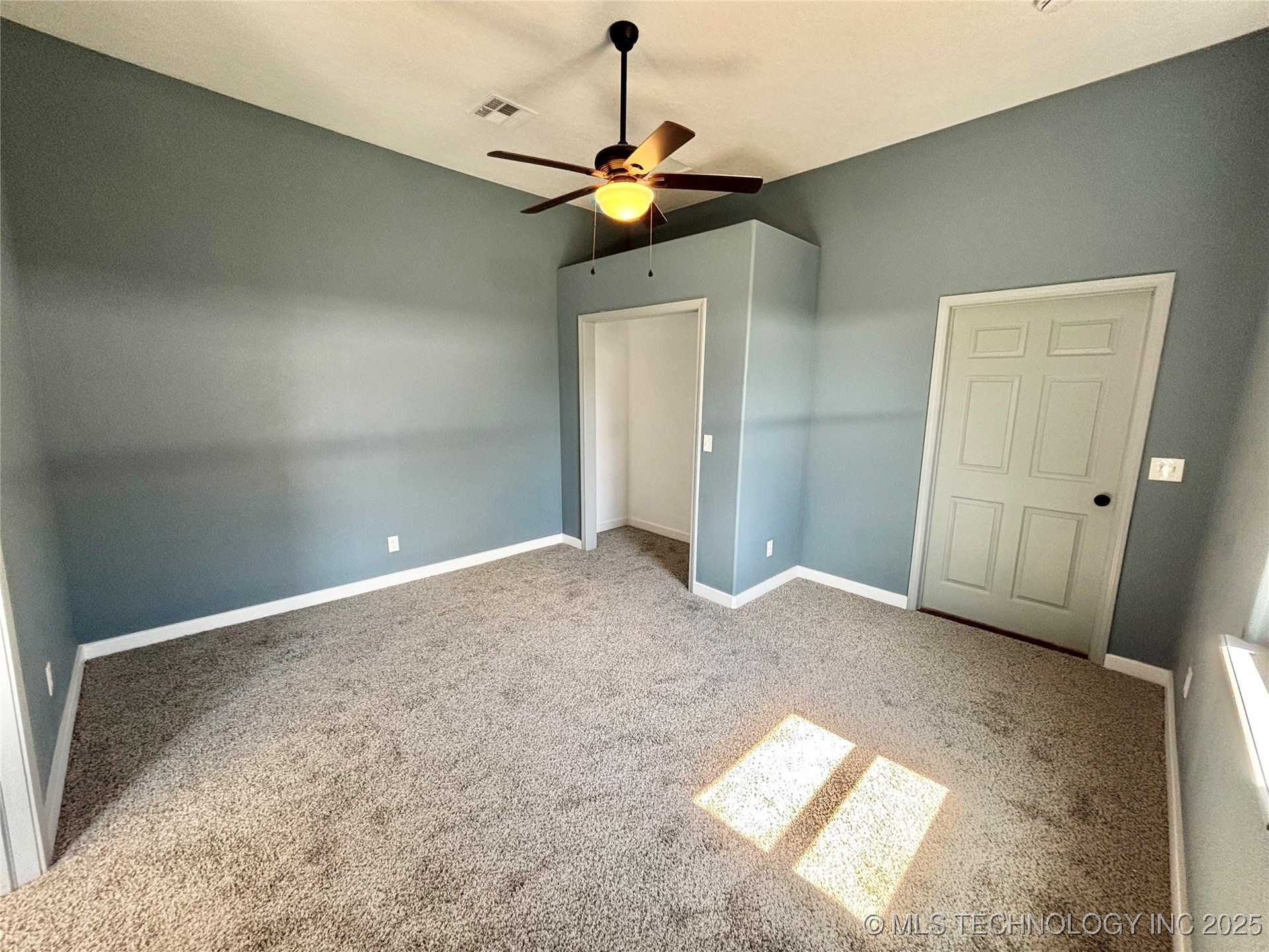 609 N C Street Property Photo 23