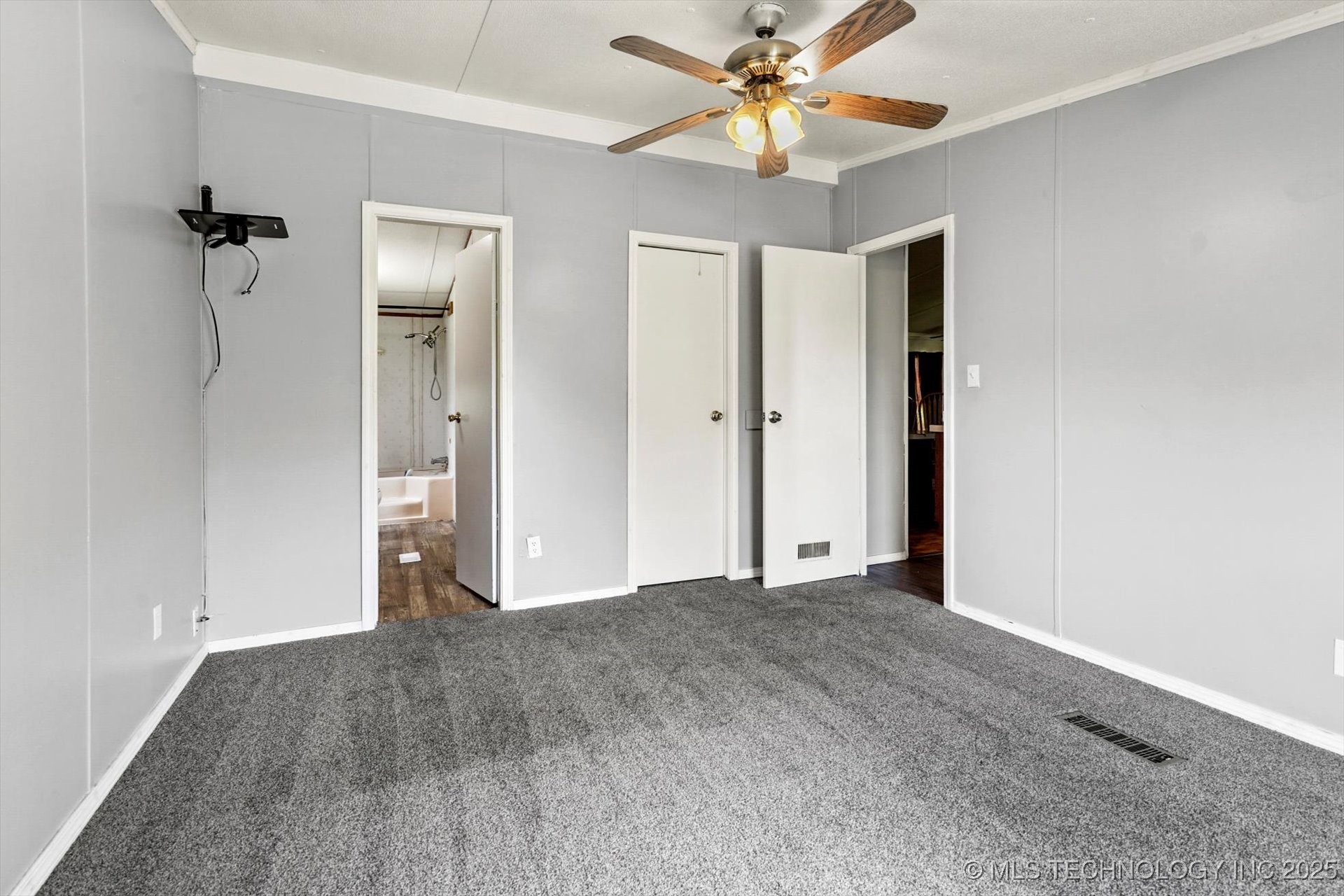 22165 W Hickory Drive Property Photo 15