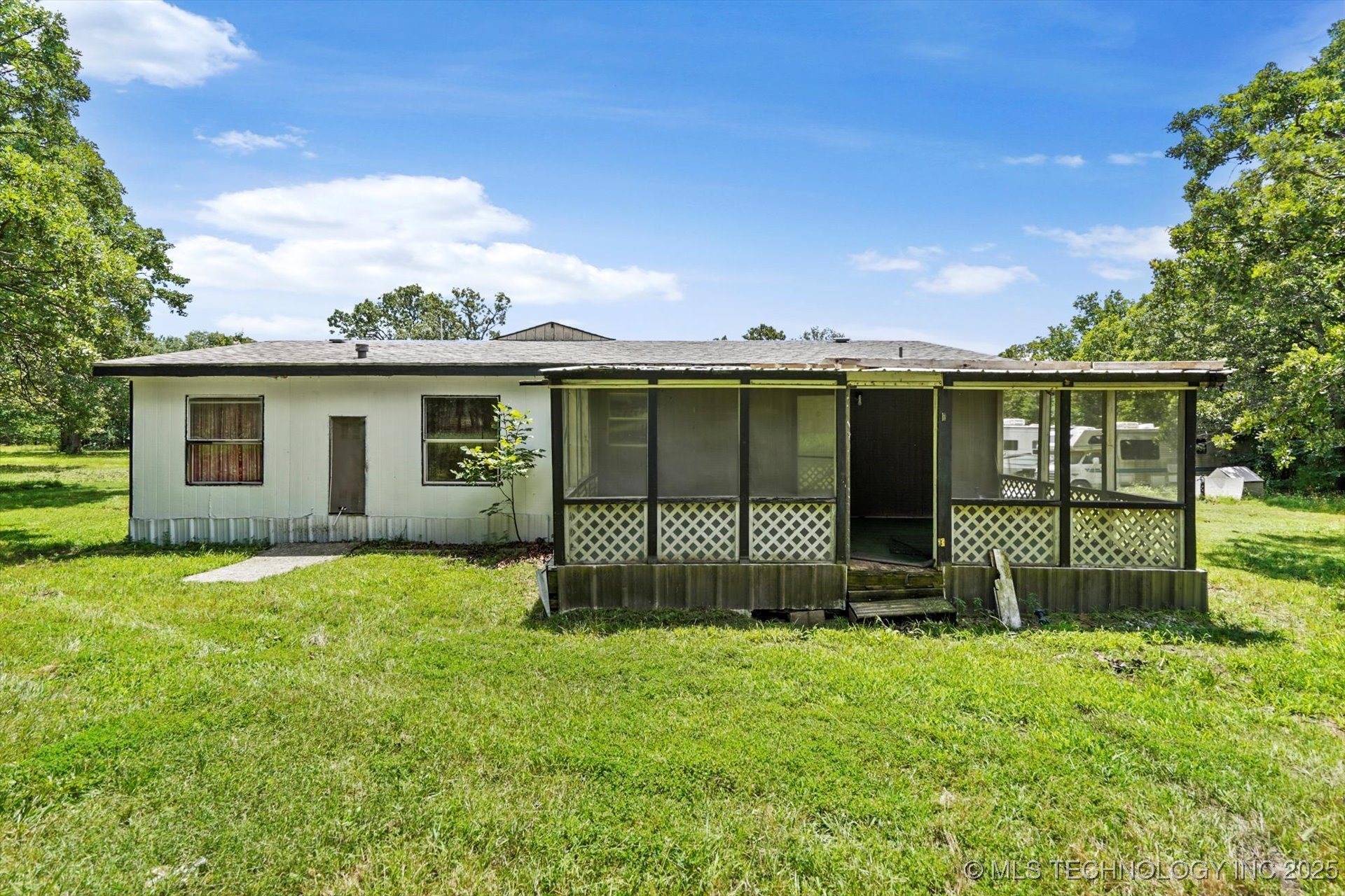 22165 W Hickory Drive Property Photo 25