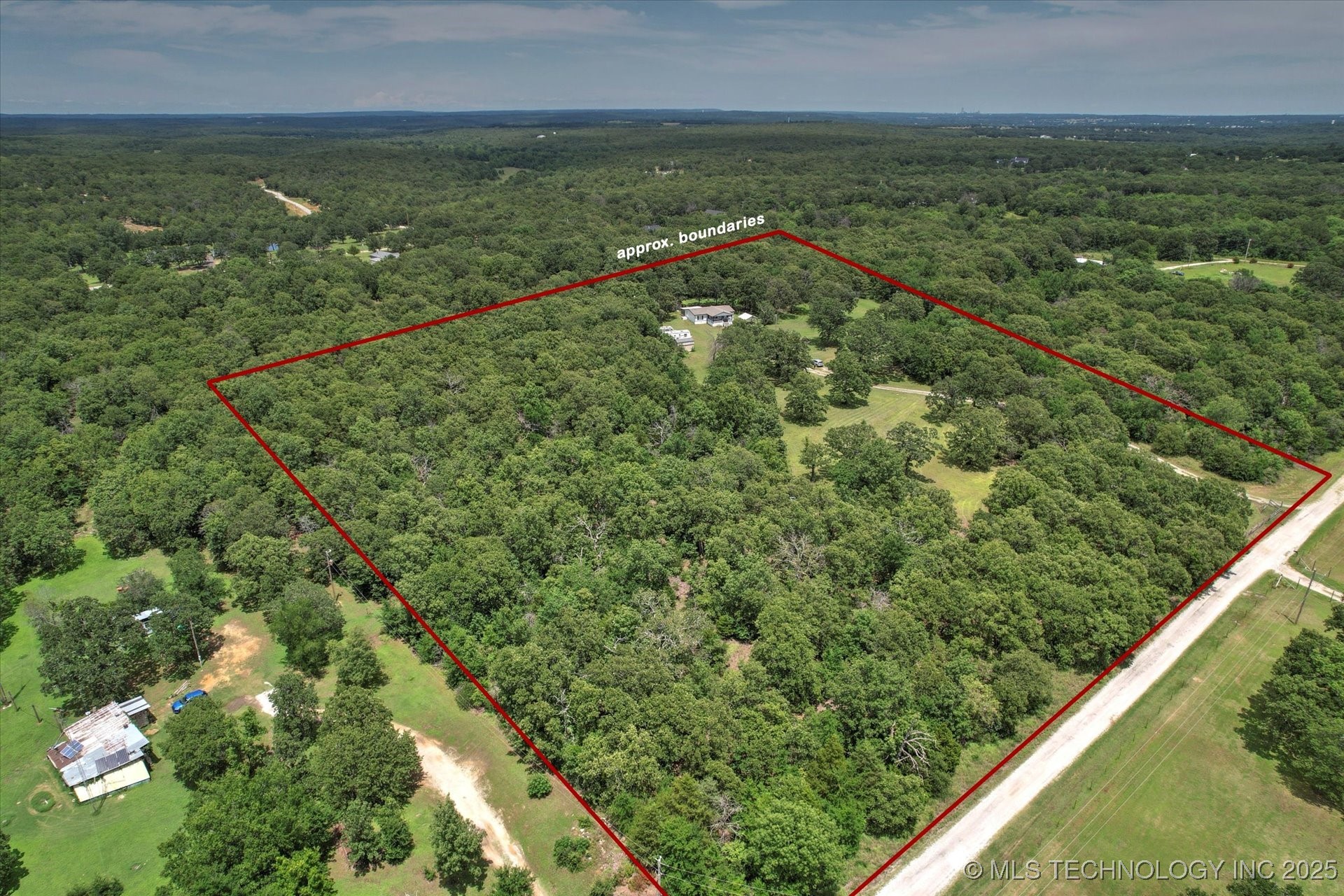 22165 W Hickory Drive Property Photo 31