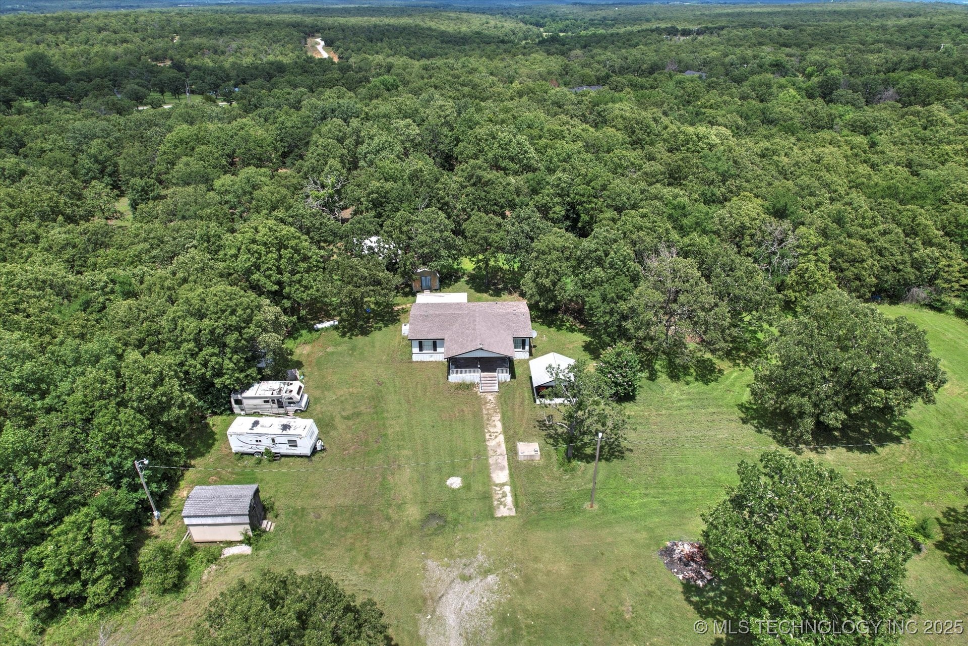 22165 W Hickory Drive Property Photo 33