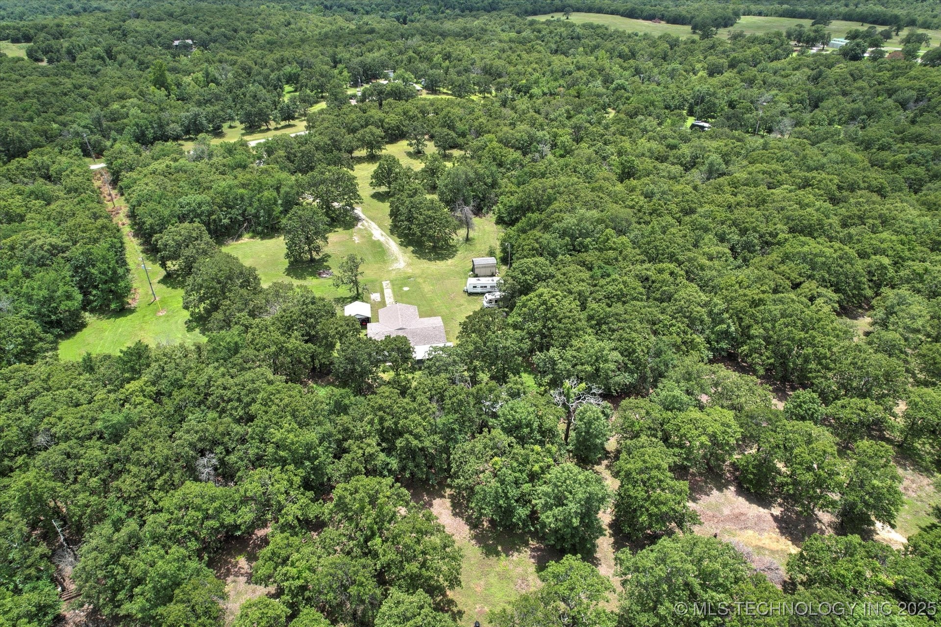 22165 W Hickory Drive Property Photo 35