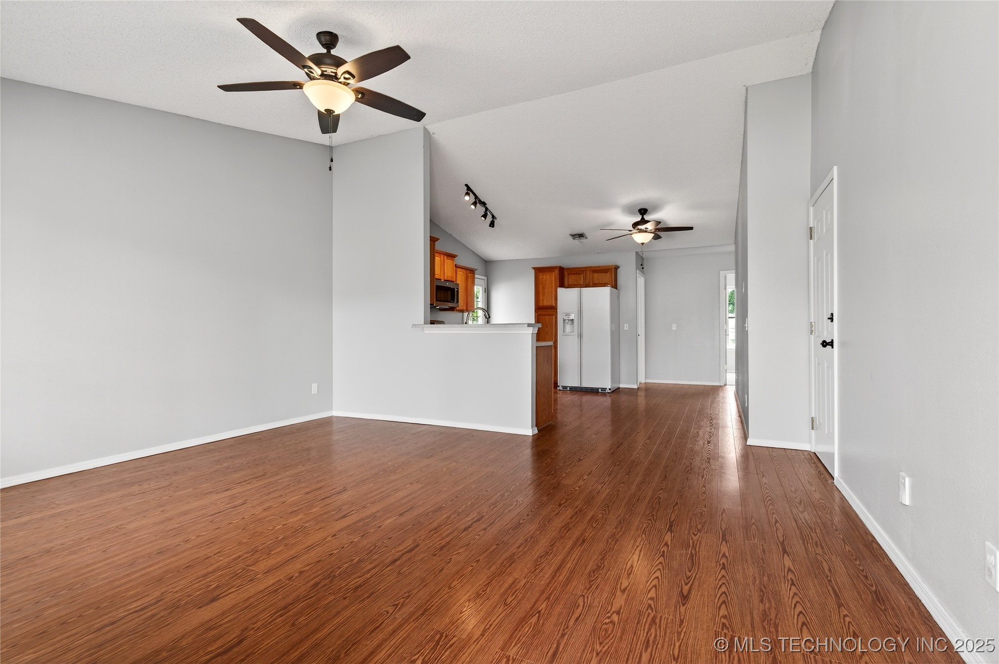 624 Ne Fenway Avenue Property Photo 5