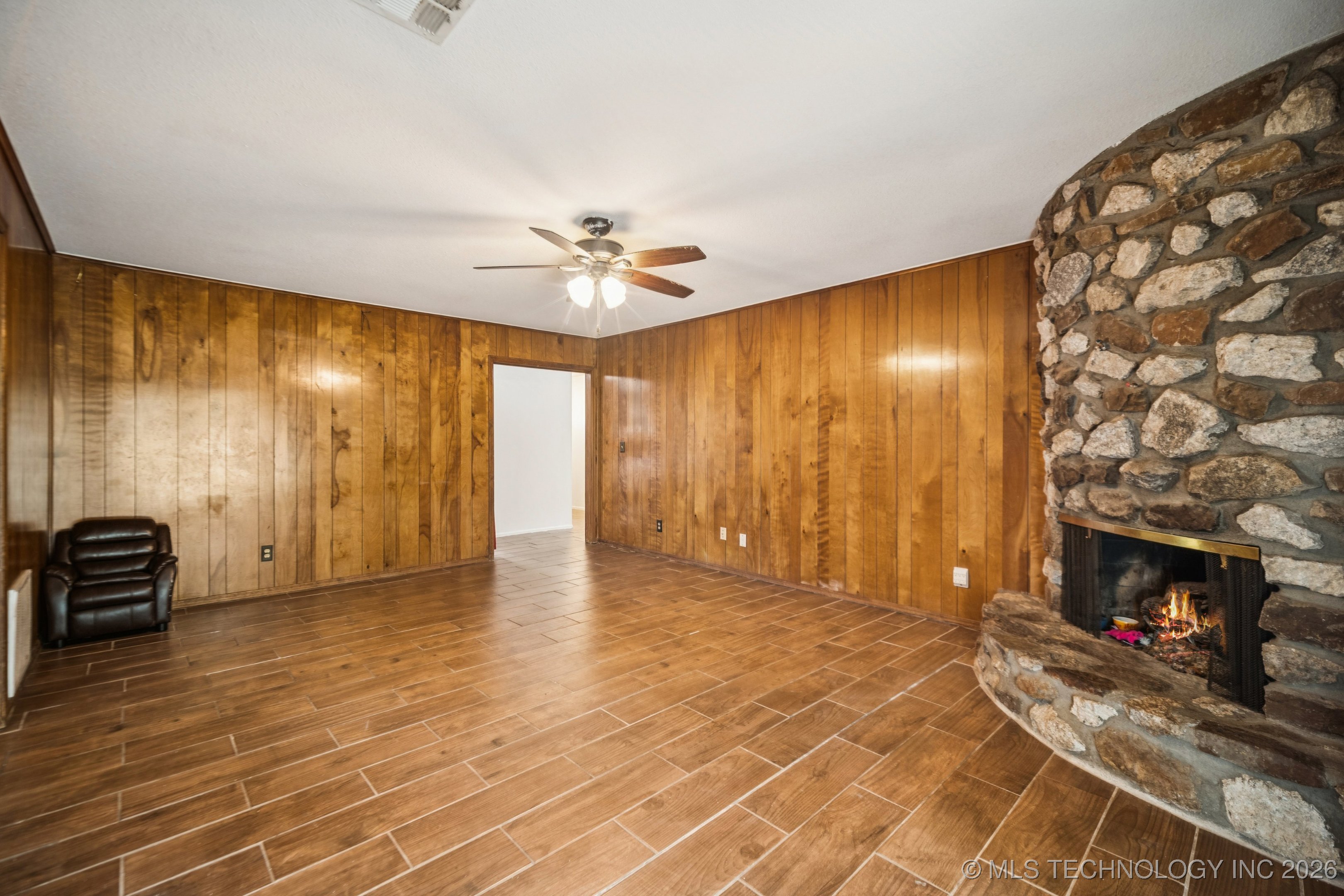 3944 S 93rd East Avenue Property Photo 5