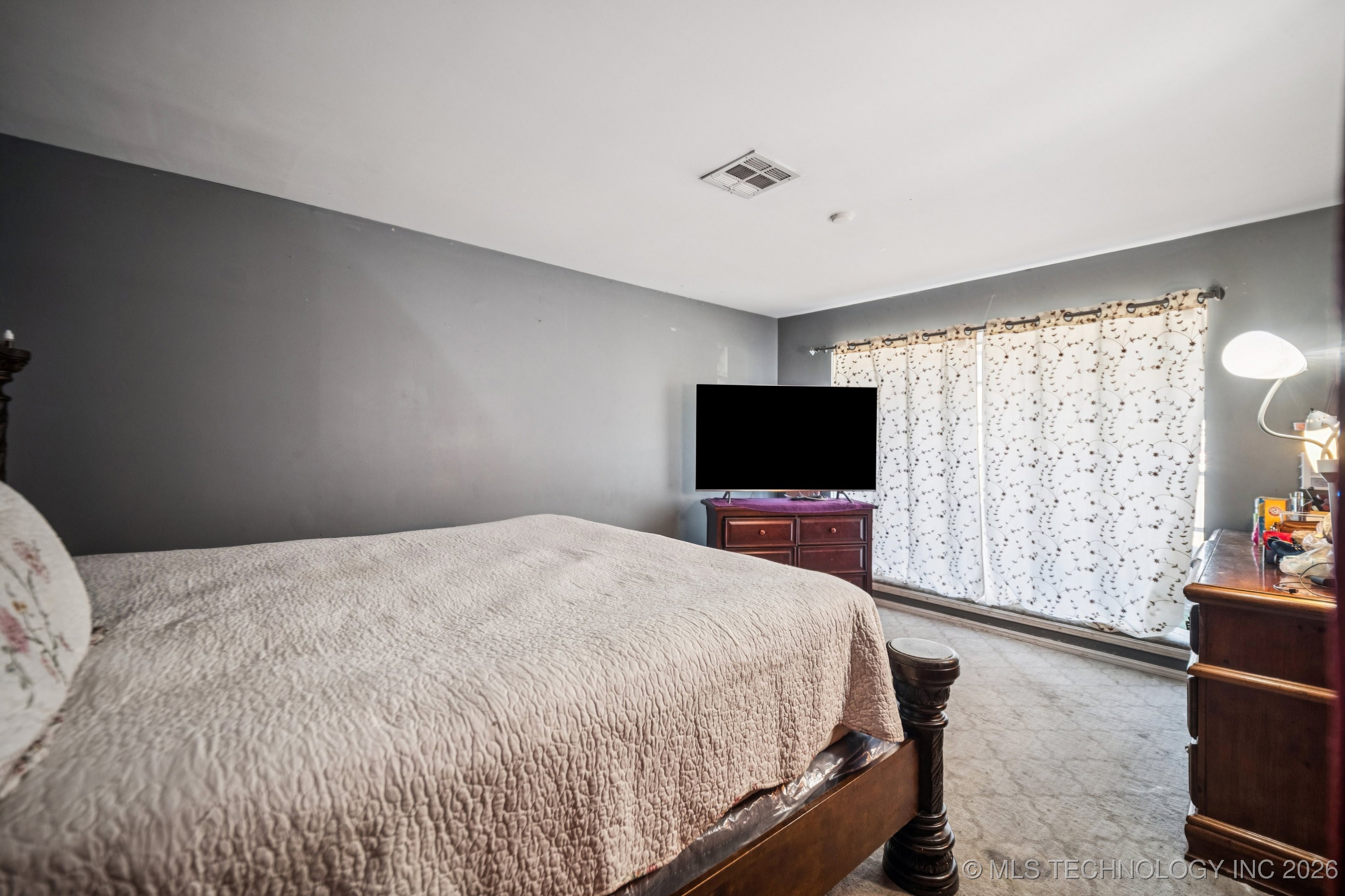 3944 S 93rd East Avenue Property Photo 8