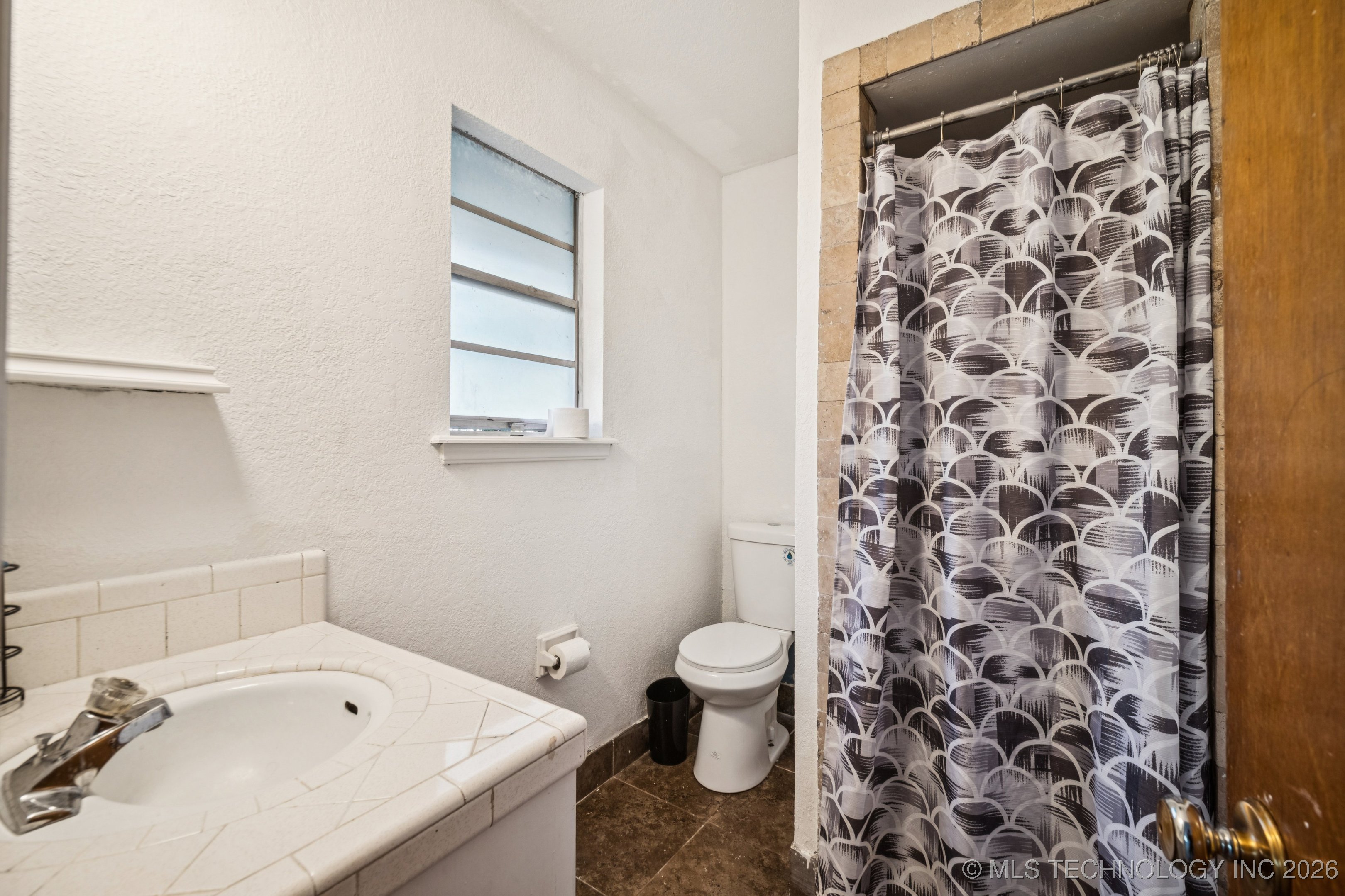 3944 S 93rd East Avenue Property Photo 14