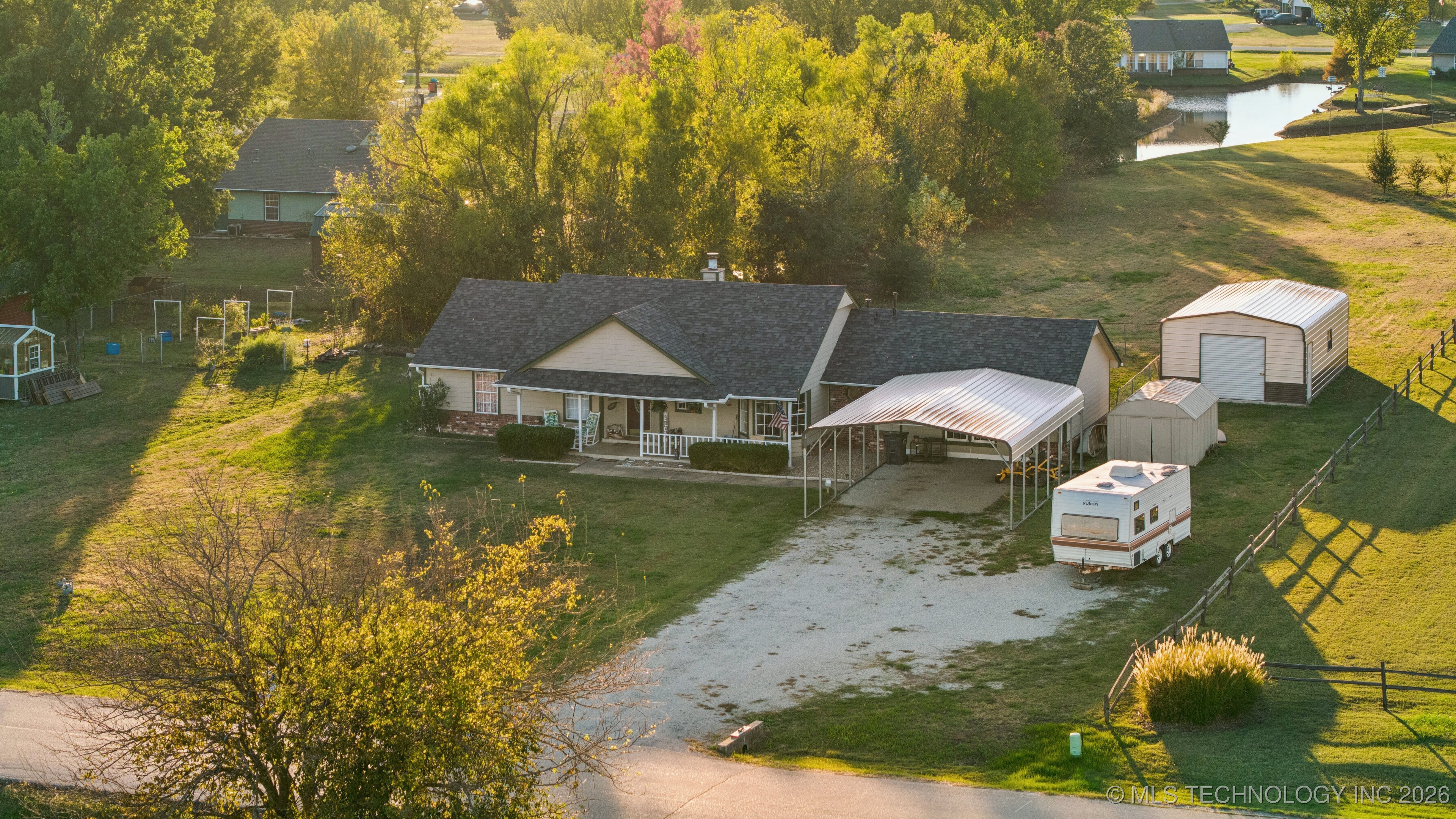 25152 S Hackamore Road E Property Photo 2