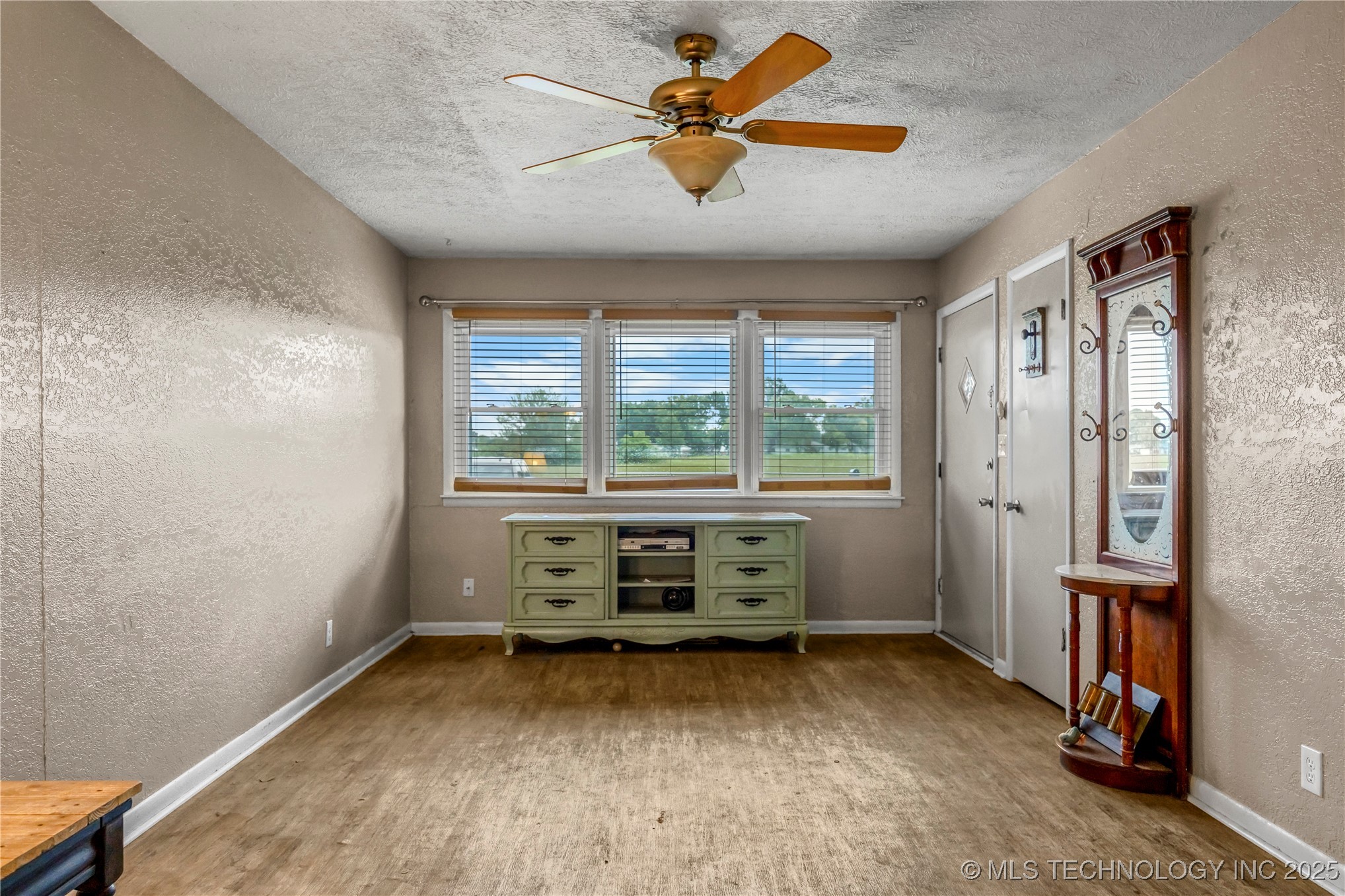 715 N Adair Property Photo 10