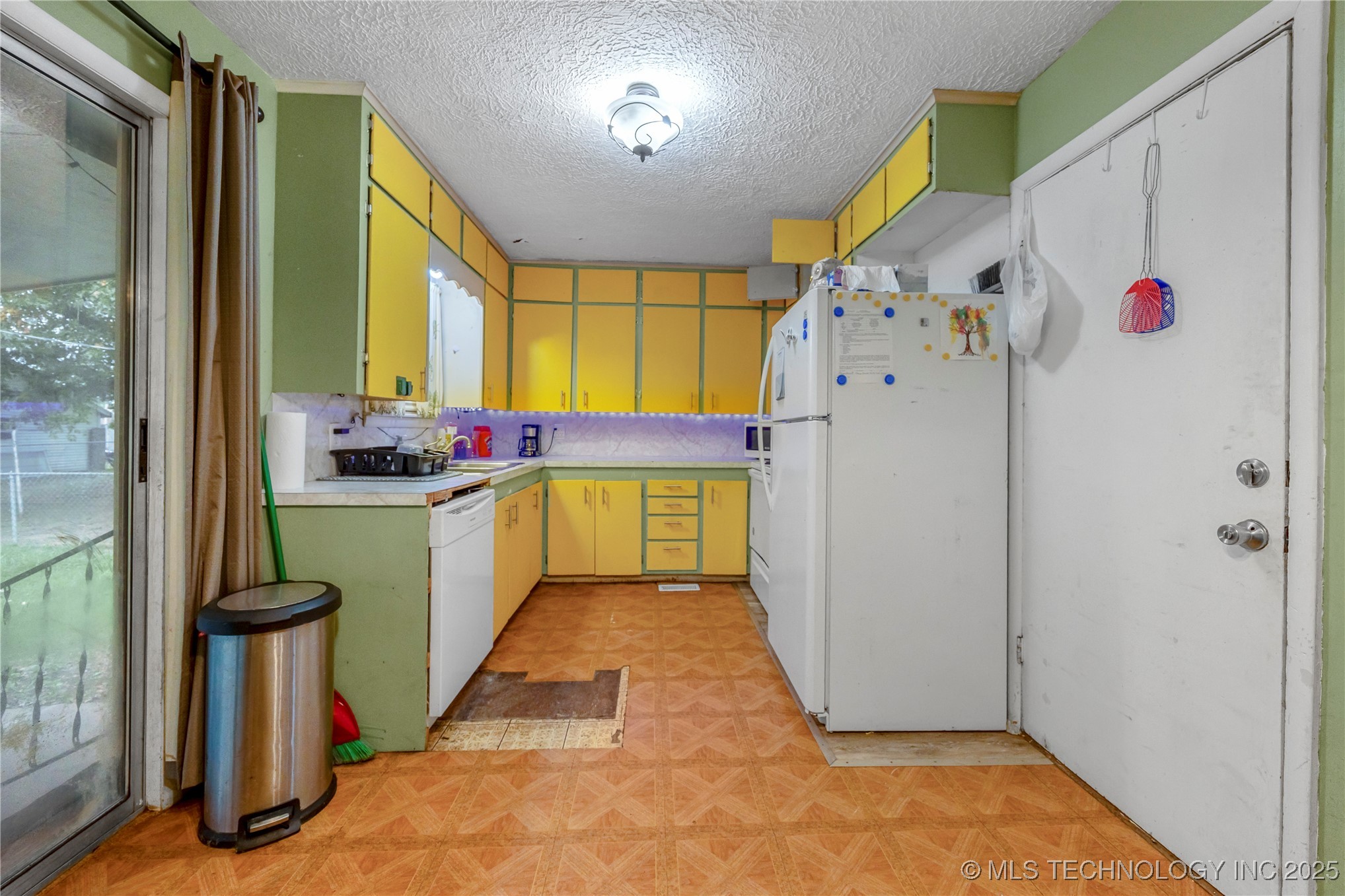 715 N Adair Property Photo 11