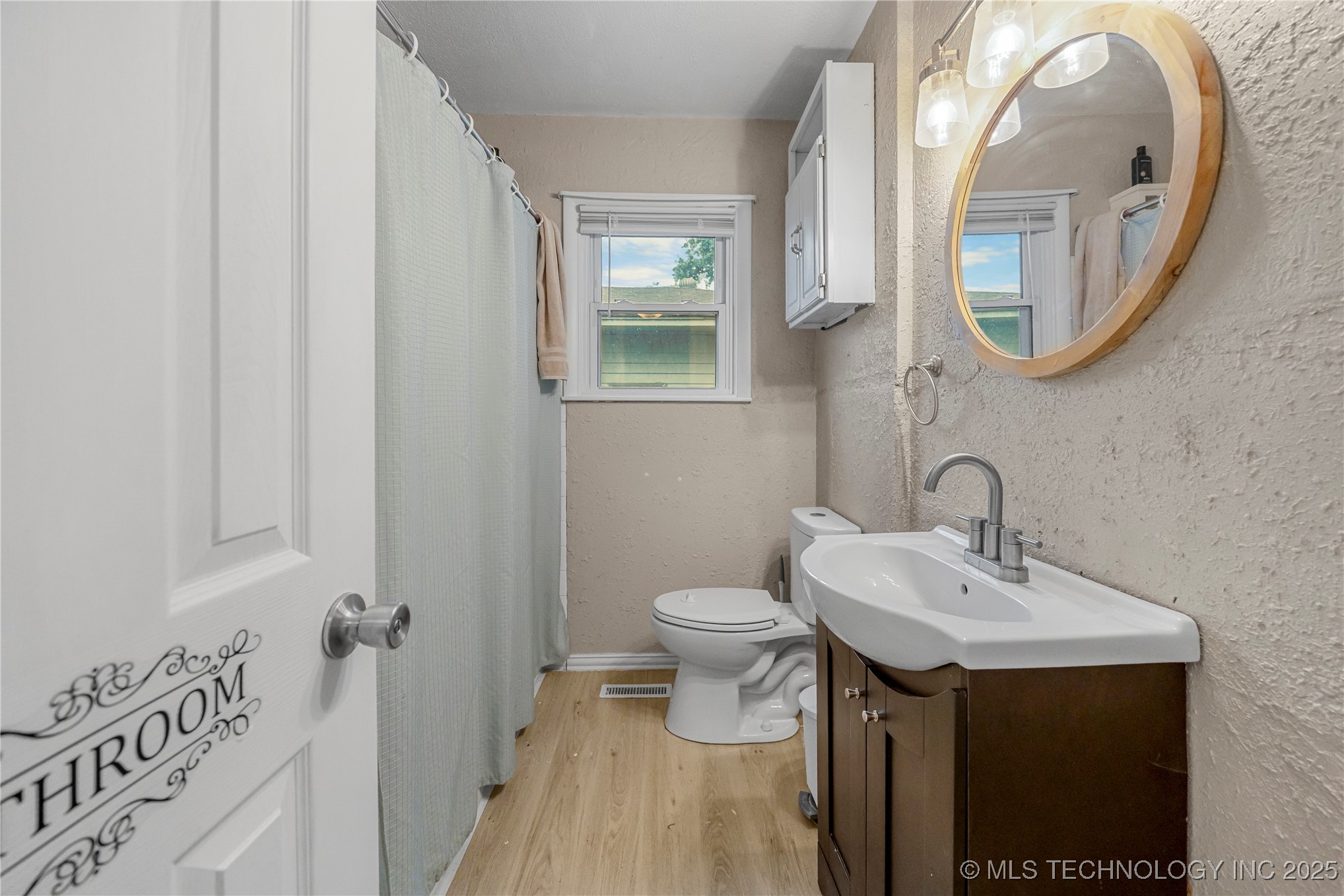 715 N Adair Property Photo 16