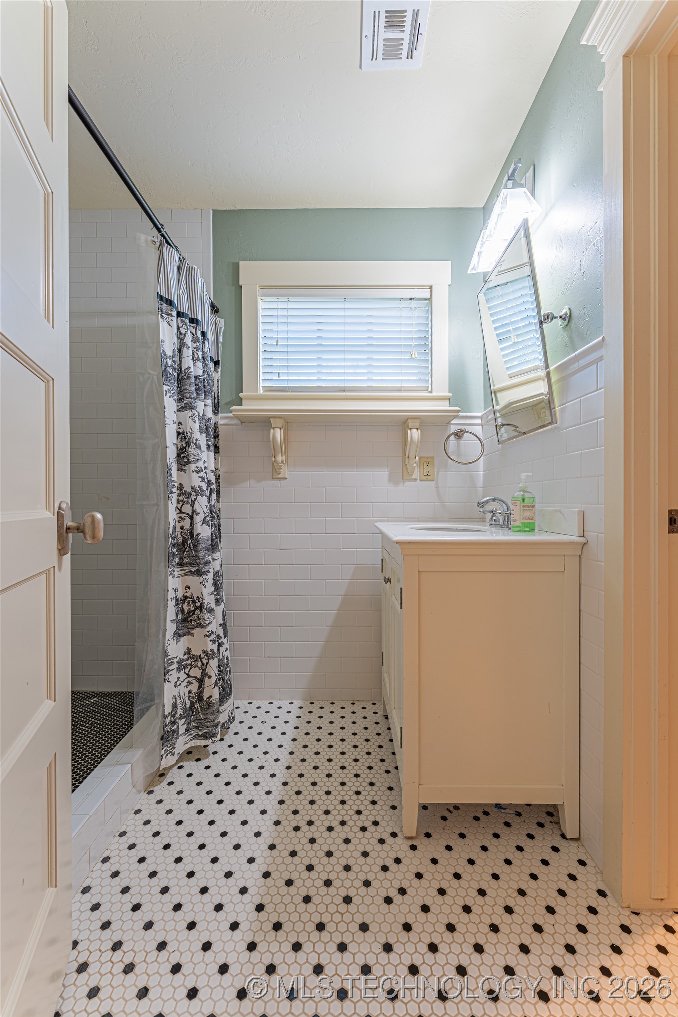 120161 S 4201 Road Property Photo 42