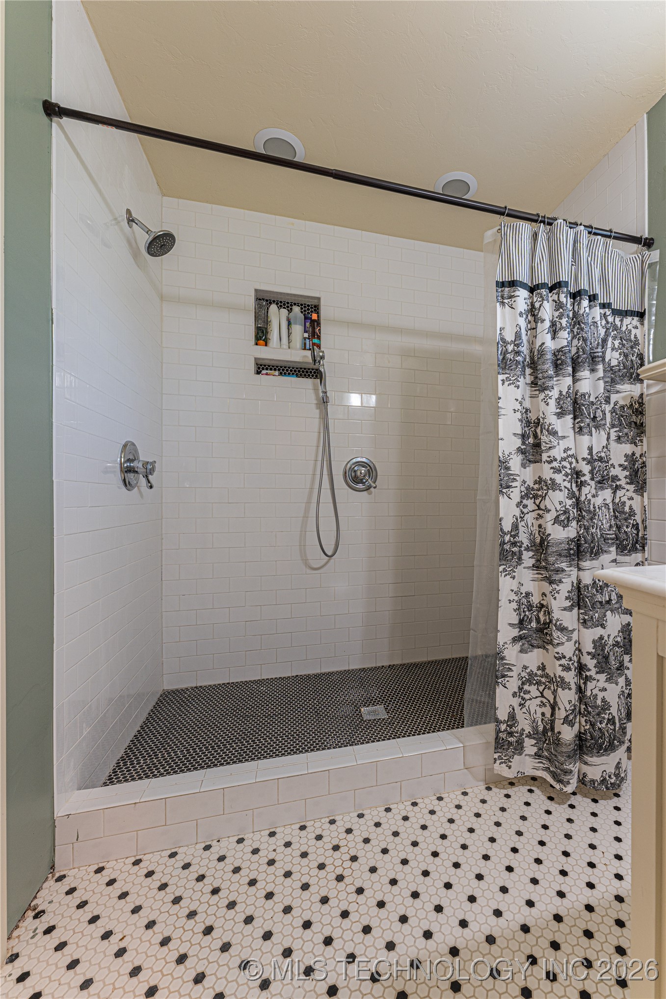 120161 S 4201 Road Property Photo 43