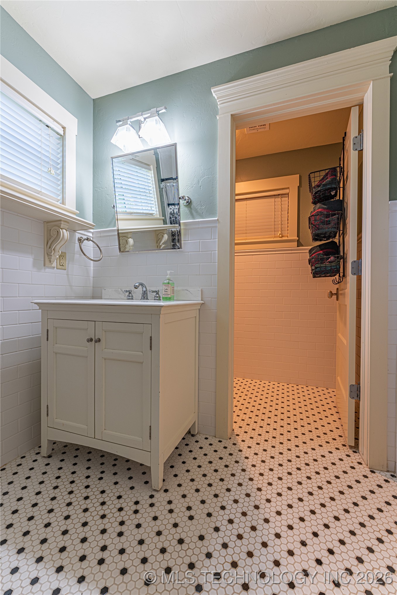 120161 S 4201 Road Property Photo 44