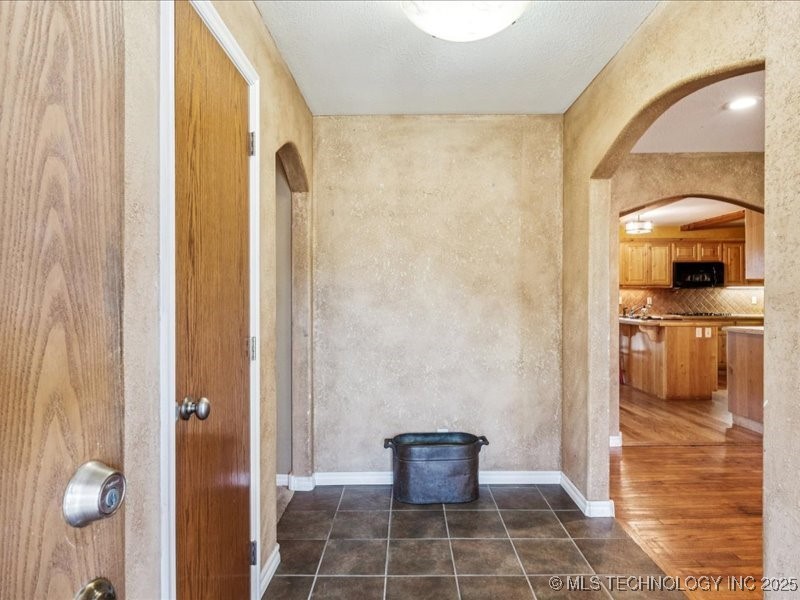 751 Christmas Lane Property Photo 4