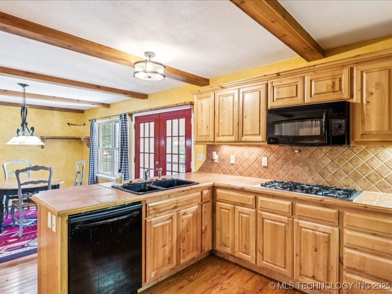 751 Christmas Lane Property Photo 13