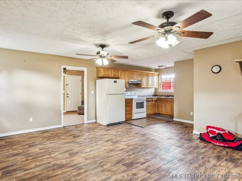 751 Christmas Lane Property Photo 33