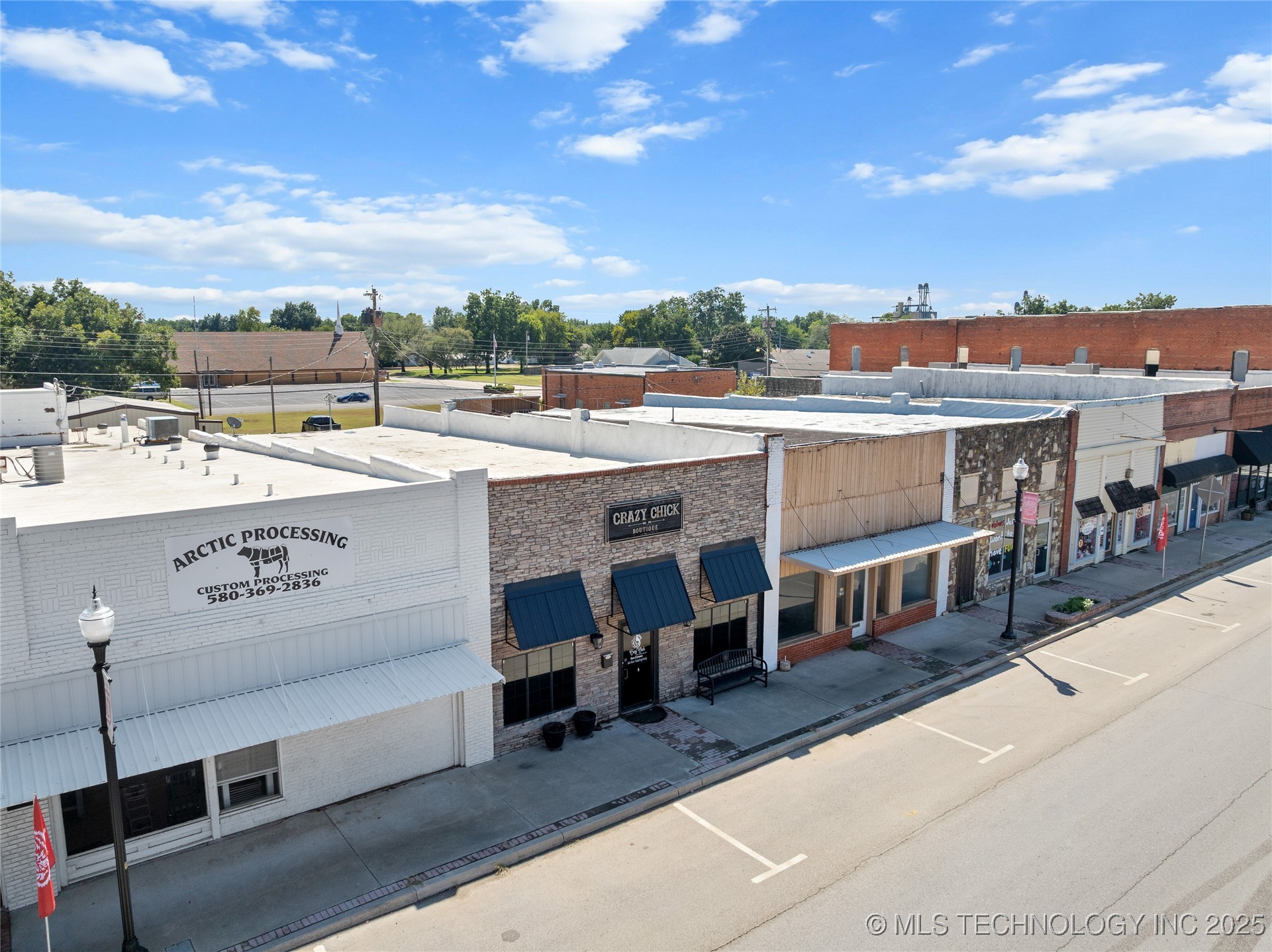 314 E Main Property Photo 22