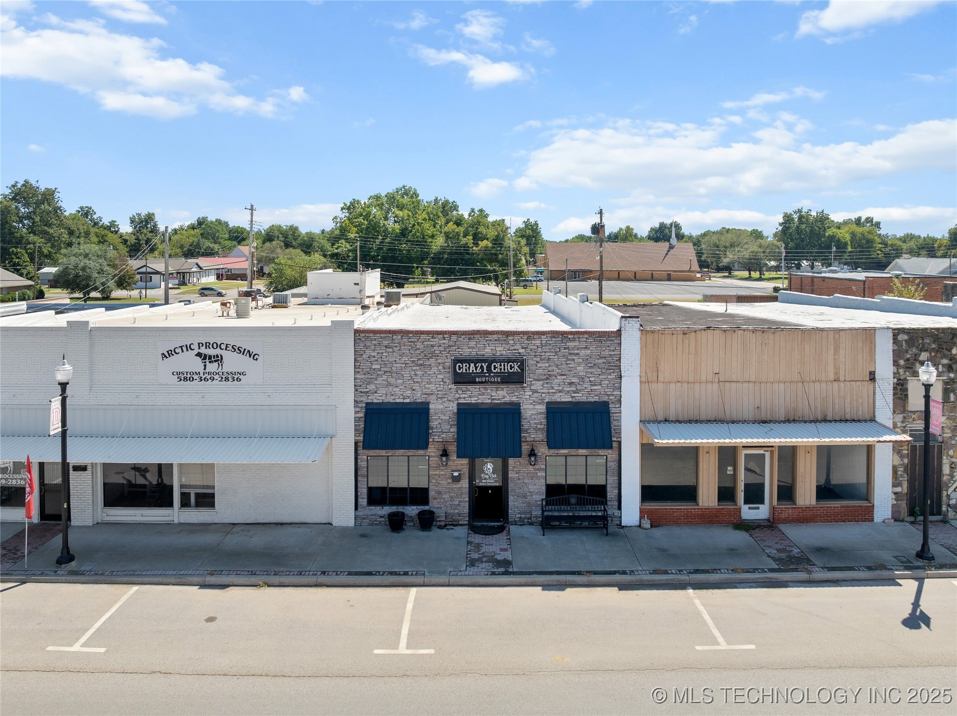 314 E Main Property Photo 23