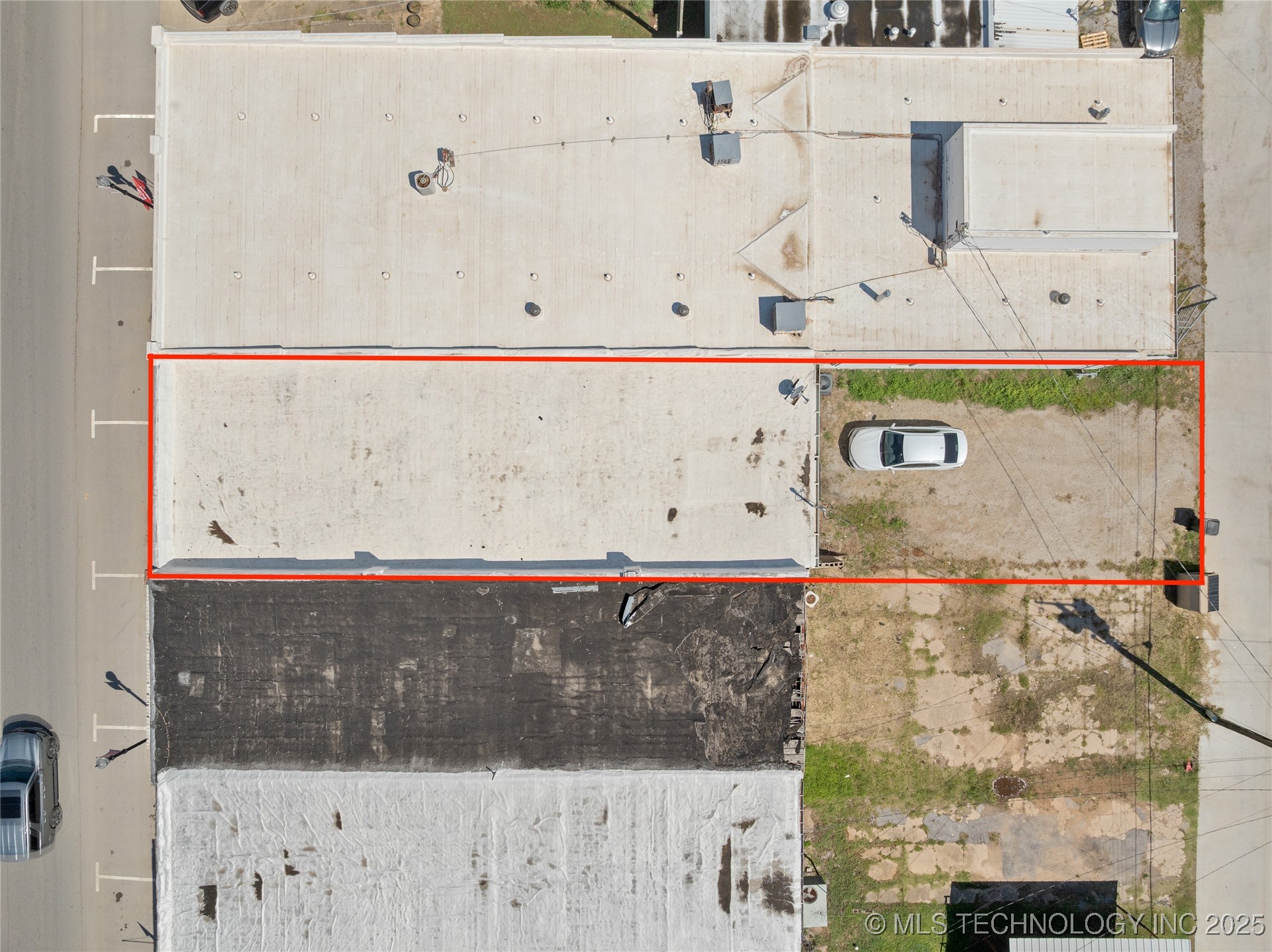 314 E Main Property Photo 27