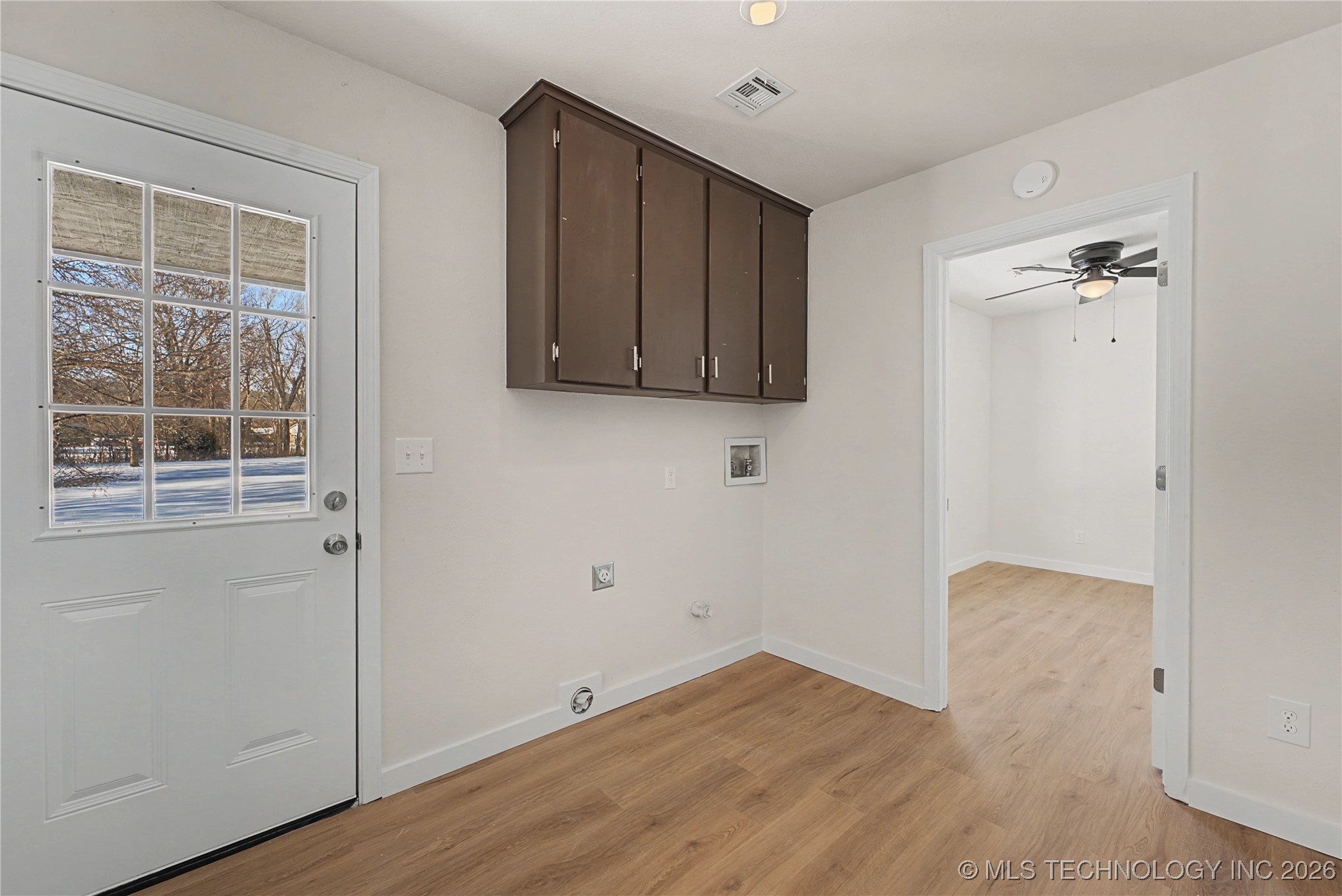 920 N Woodview Drive Property Photo 11