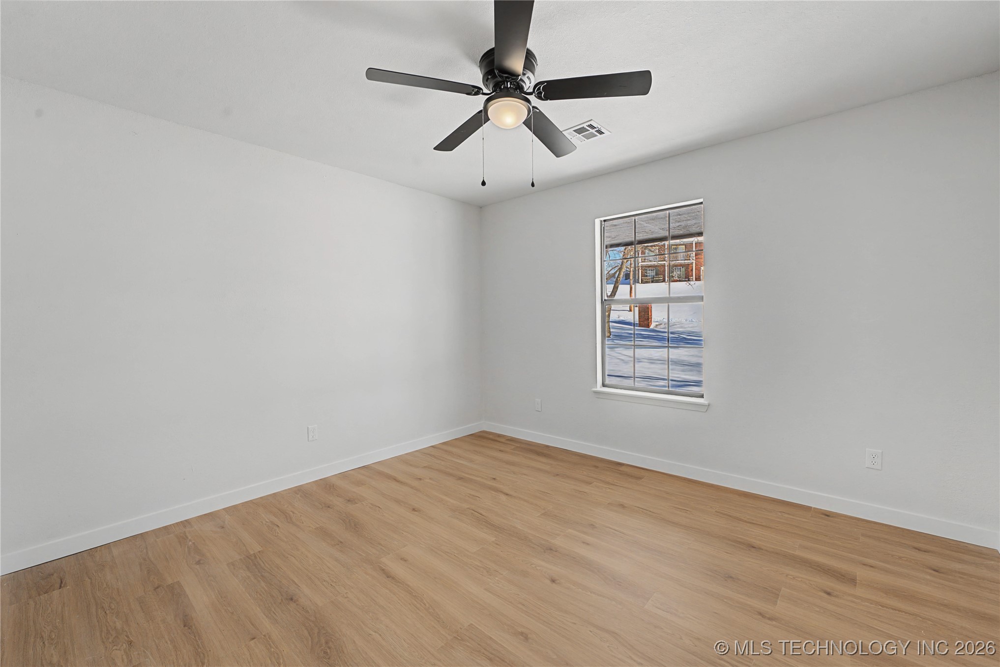 920 N Woodview Drive Property Photo 19