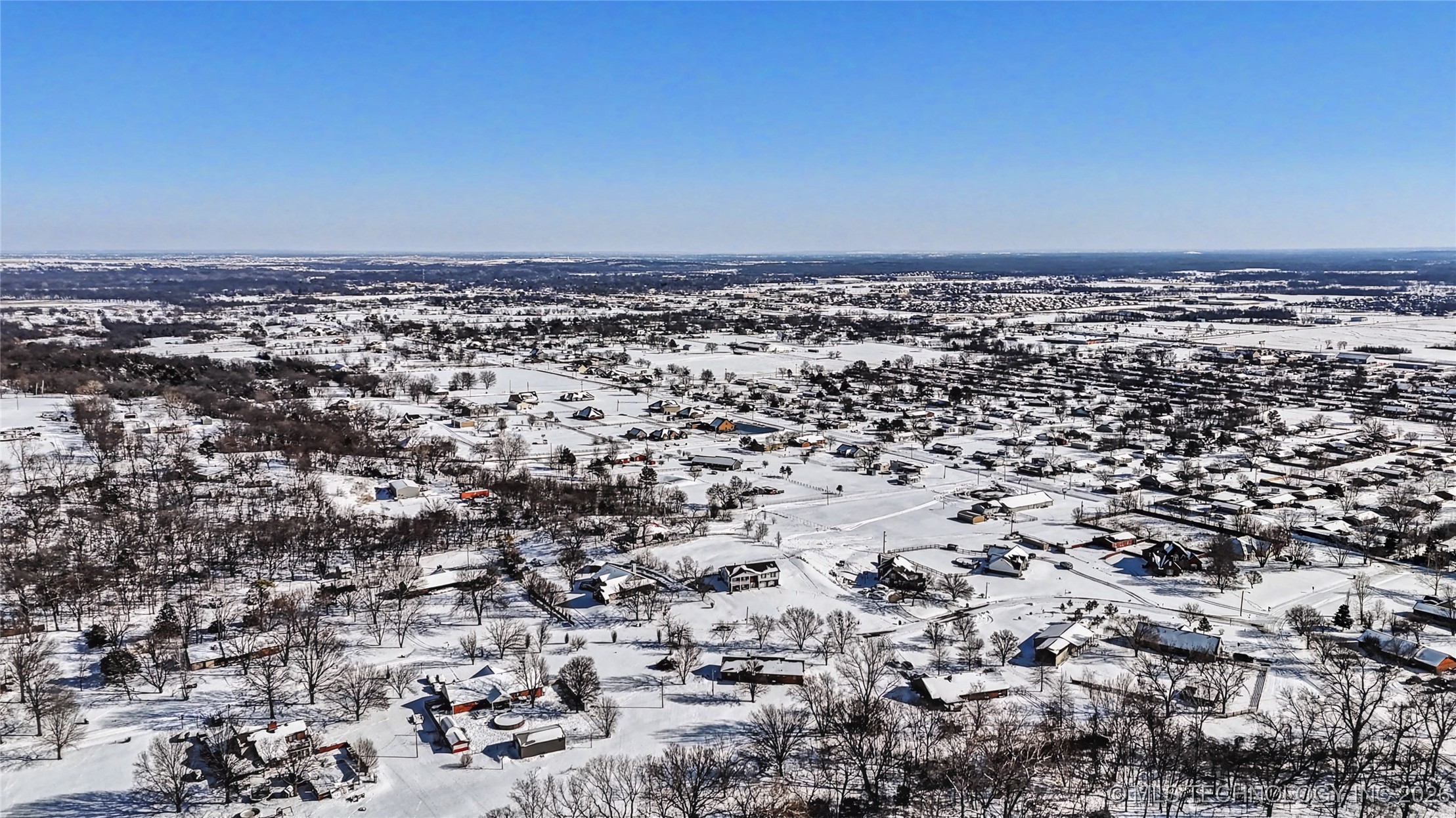 920 N Woodview Drive Property Photo 23