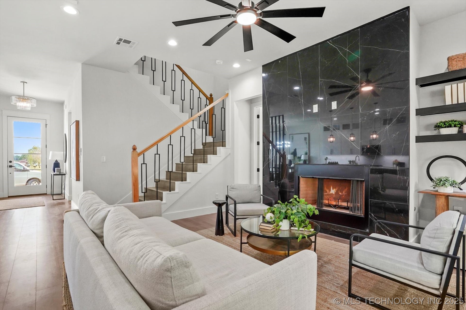 7923 E 26th Place Property Photo 6