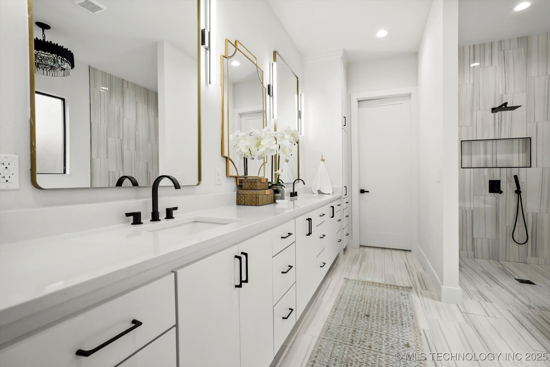 7923 E 26th Place Property Photo 15