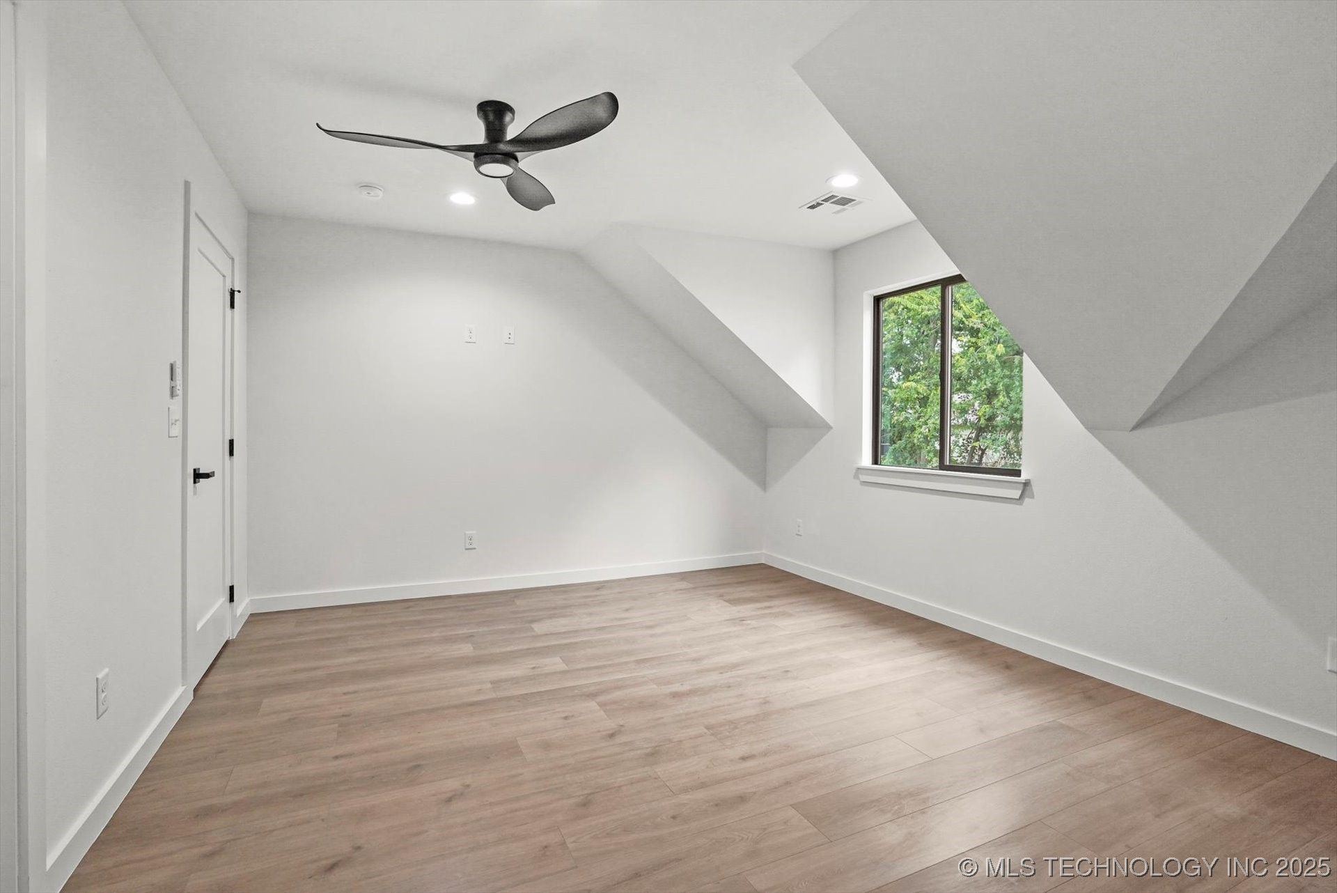 7923 E 26th Place Property Photo 23