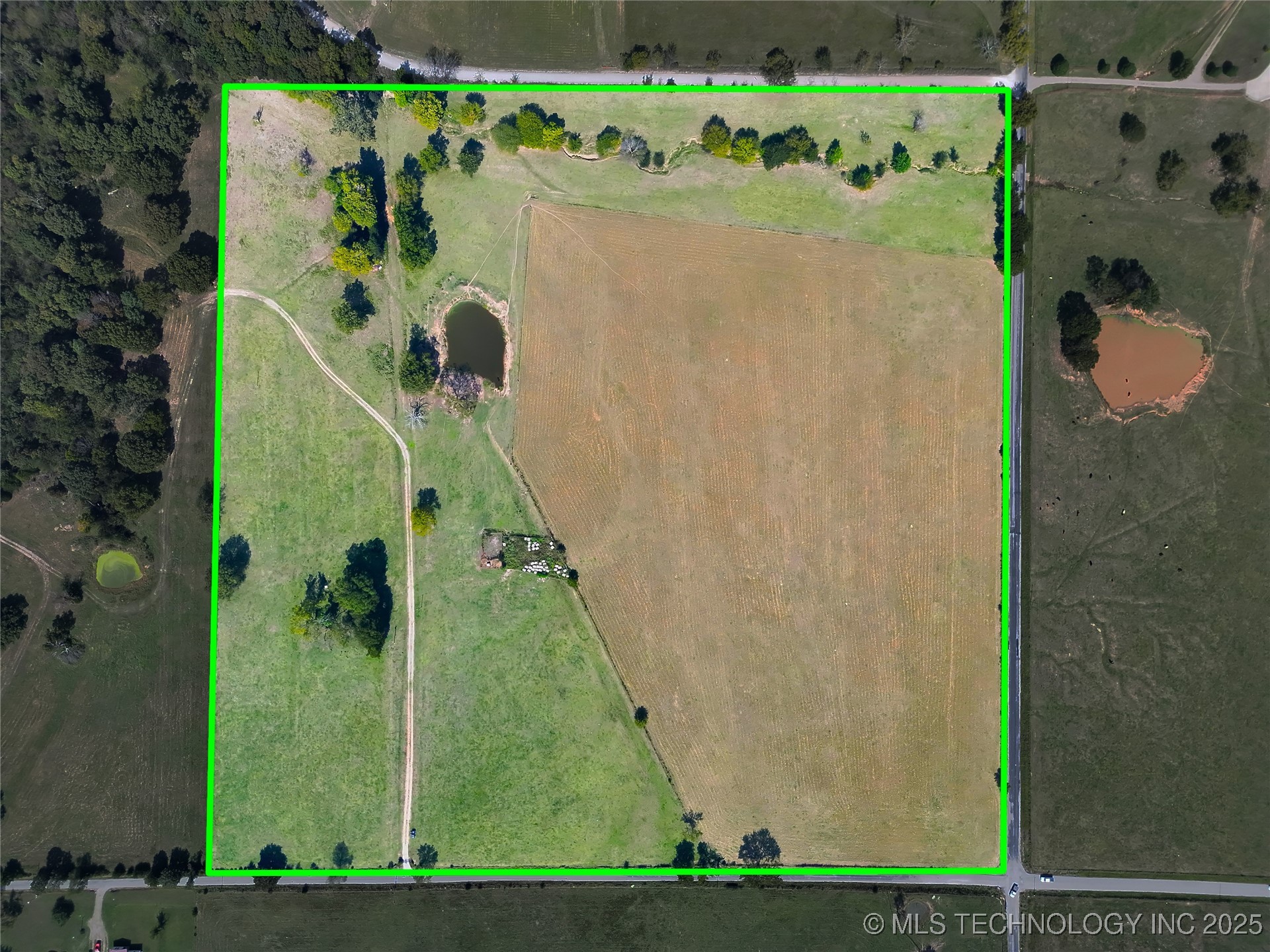 690 Road Property Photo 2