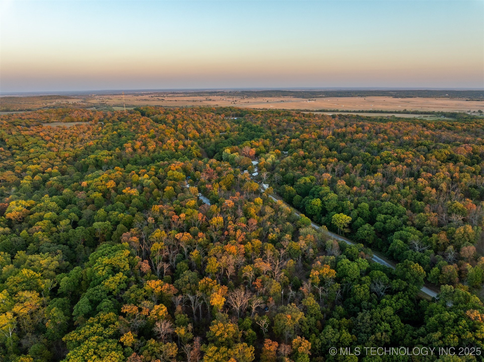 26353 E 300 Road Property Photo 7